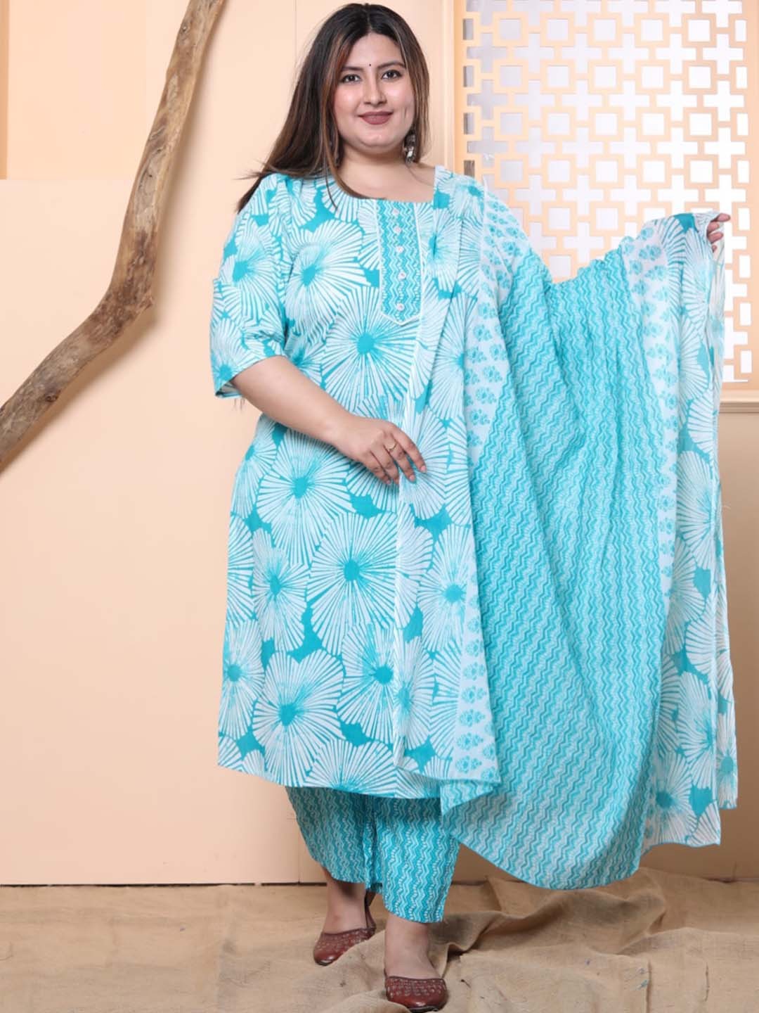 

Swasti Plus Size Floral Printed Sequinned Pure Cotton Kurta with Trousers & With Dupatta, Blue