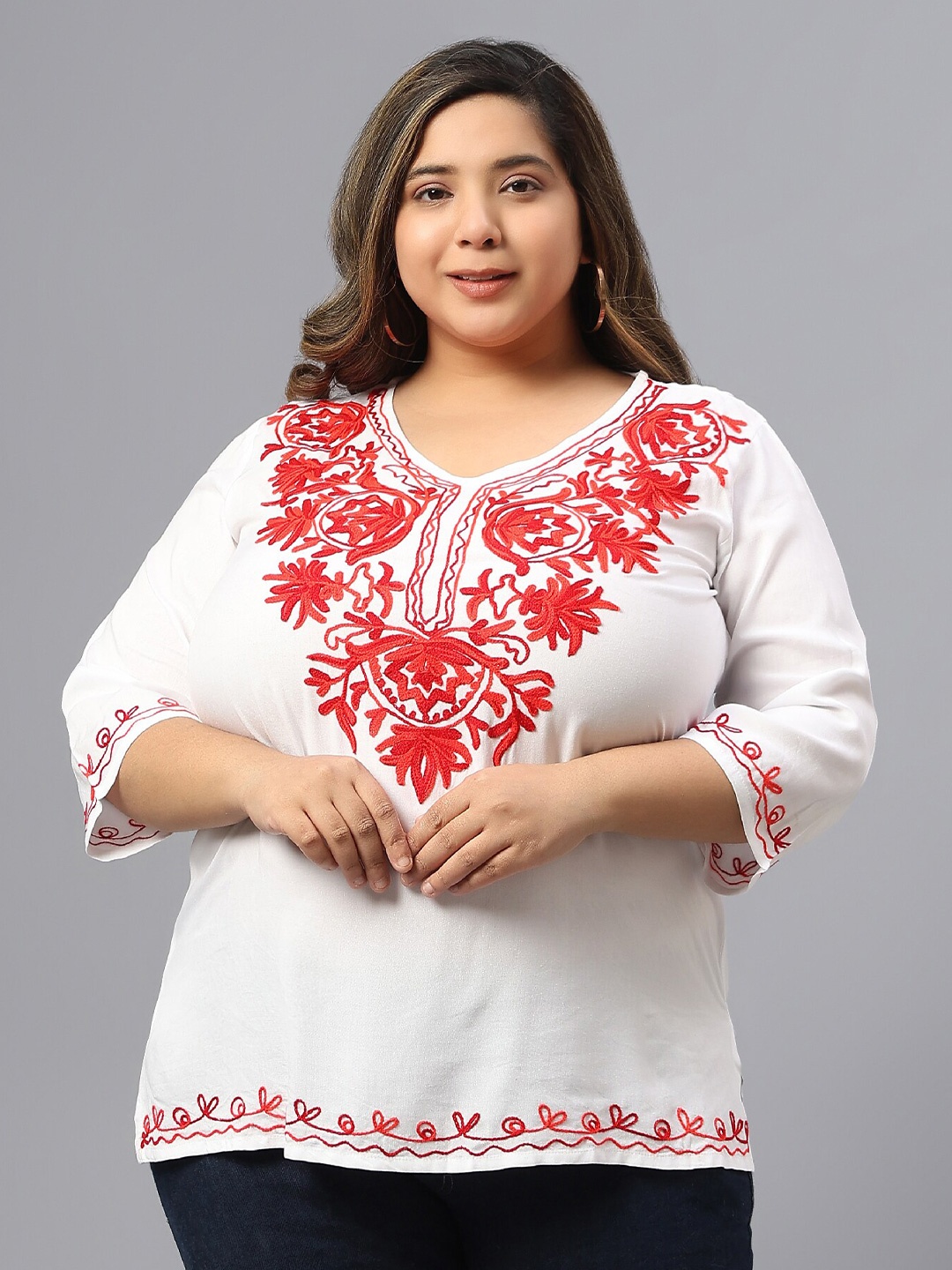 

SAAKAA Plus Size Floral Embroidered V-Neck Cotton Top, White
