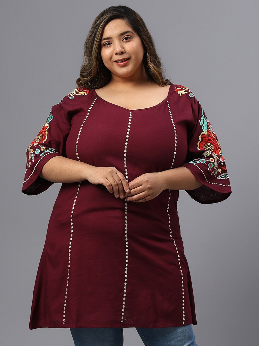 

SAAKAA Plus Size Floral Embroidery Cotton Regular Top, Brown