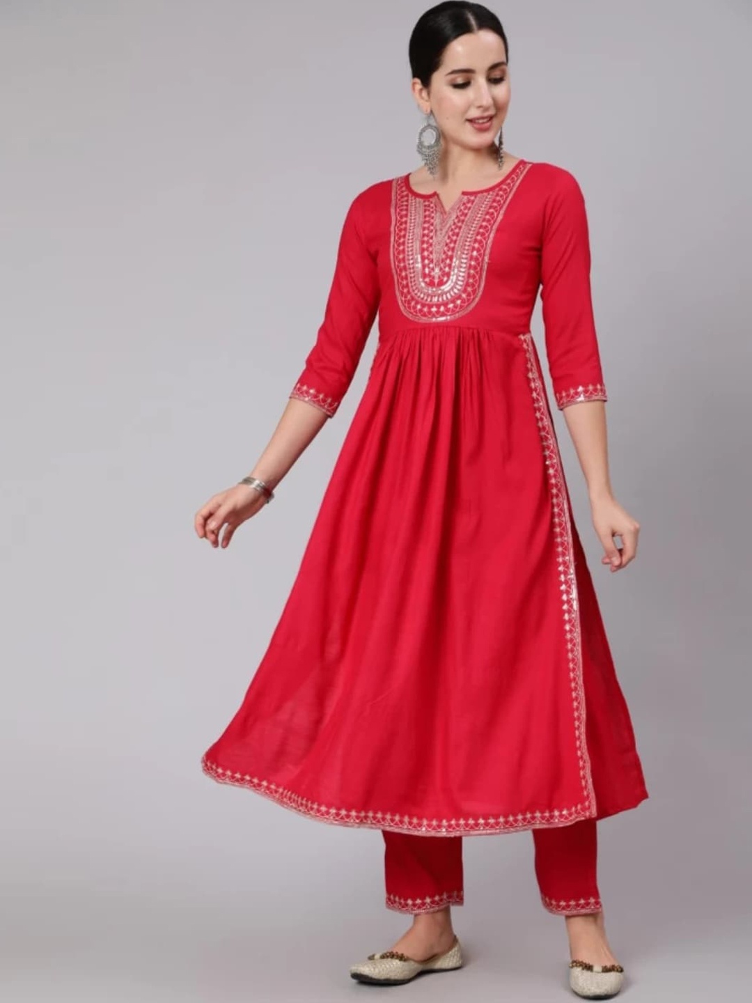 

ANJAYA Abstract Yoke Design Regular Thread Work Notched Neck Straight Kurta with Trousers, Red