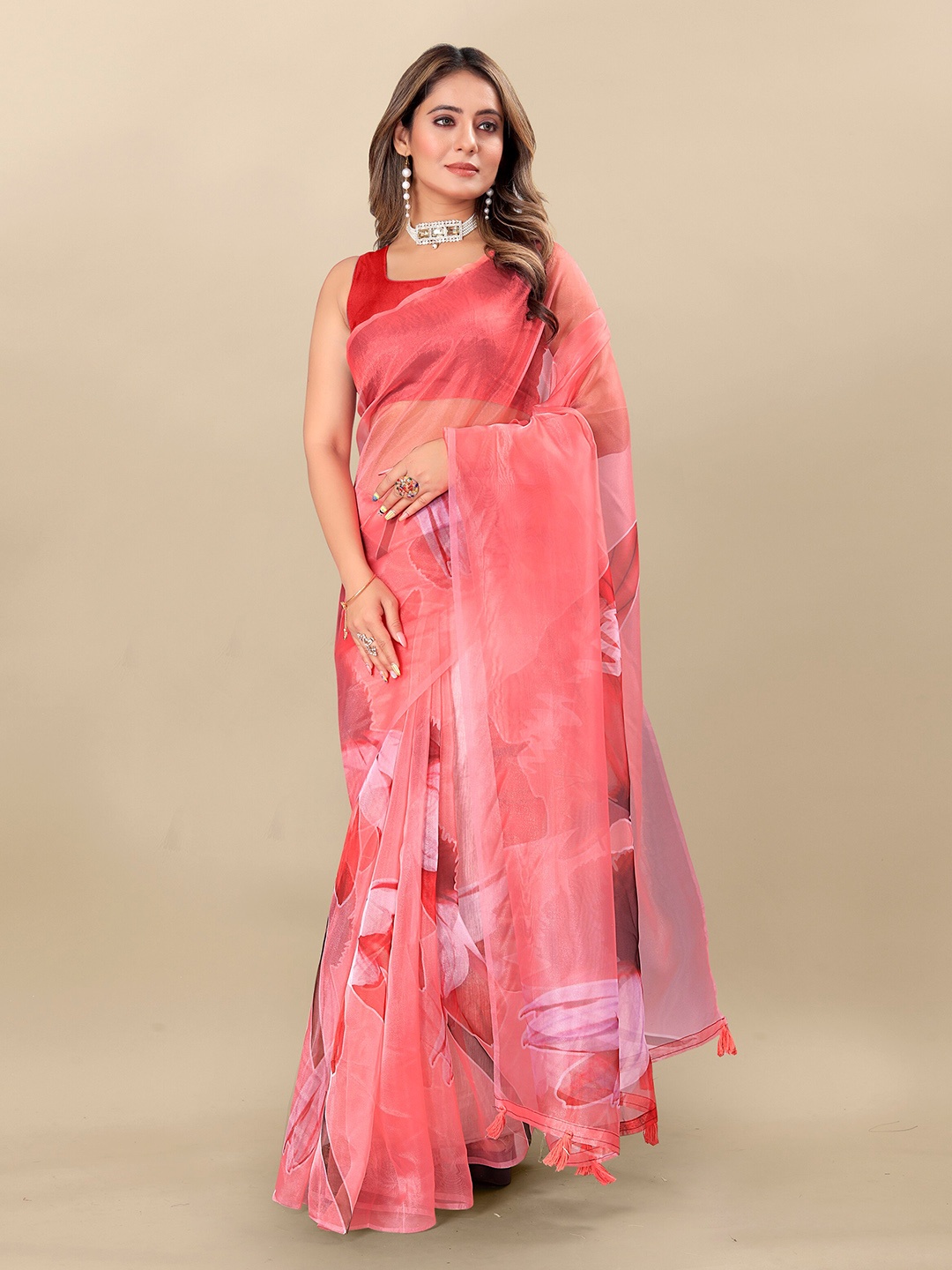 

VEDANT VASTRAM Floral Printed Organza Saree, Red