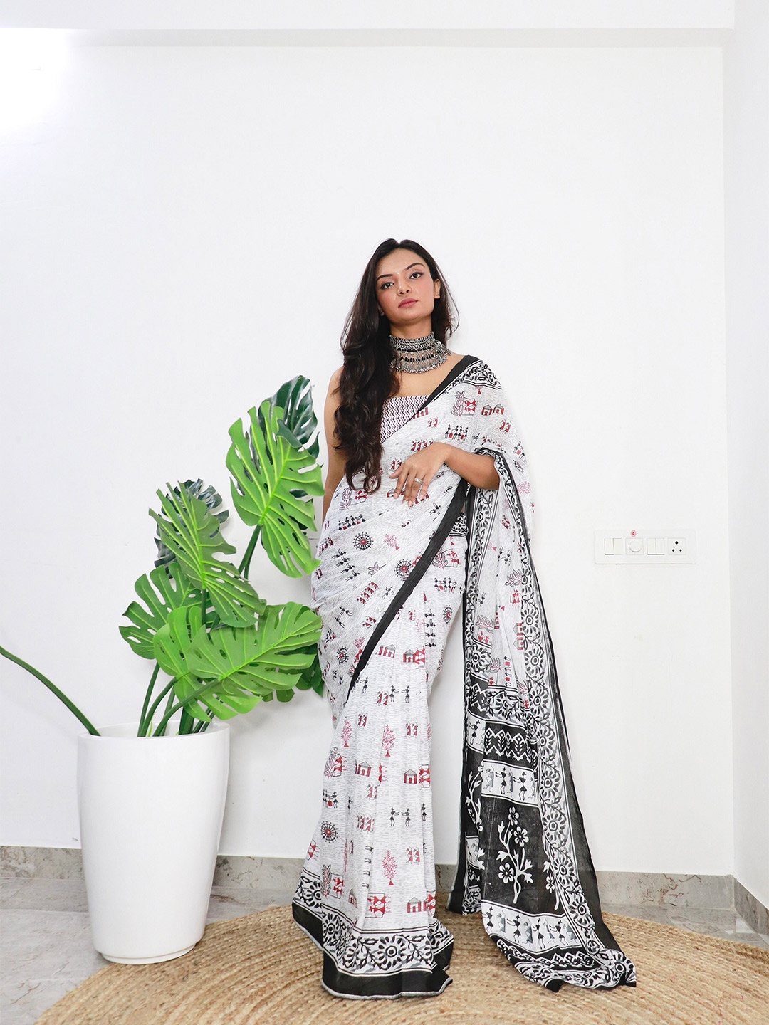 

VEDANT VASTRAM Warli Pure Cotton Block Print Saree, Black