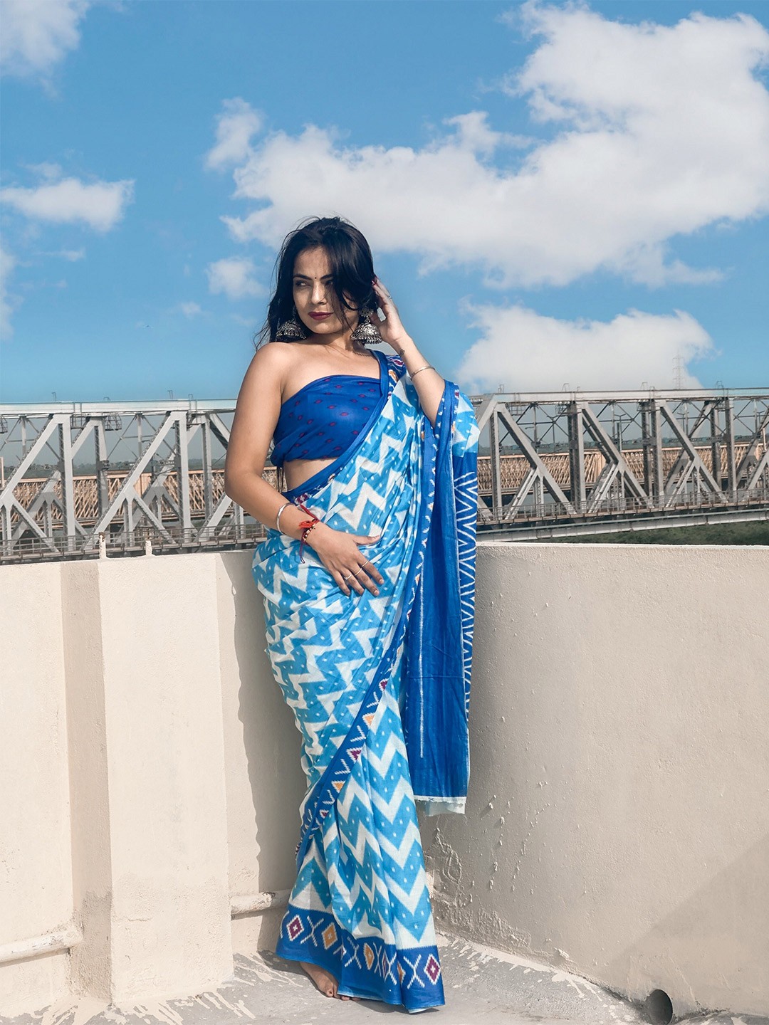 

VEDANT VASTRAM Geometric Block Print Pure Cotton Saree, Turquoise blue