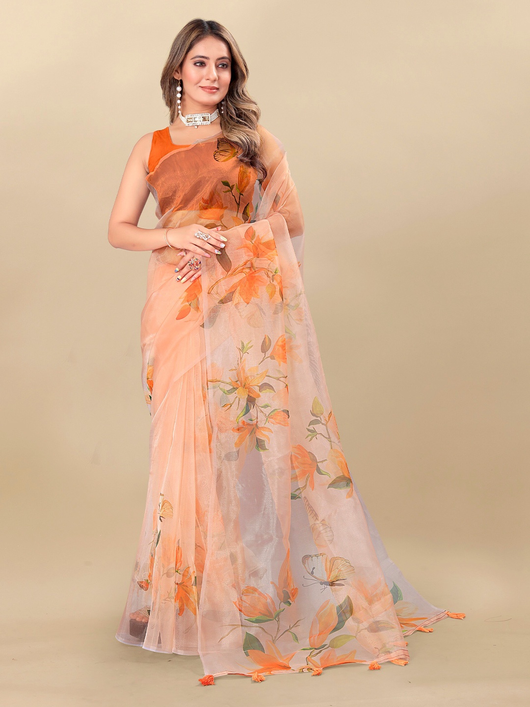 

VEDANT VASTRAM Floral Printed Organza Saree, Orange