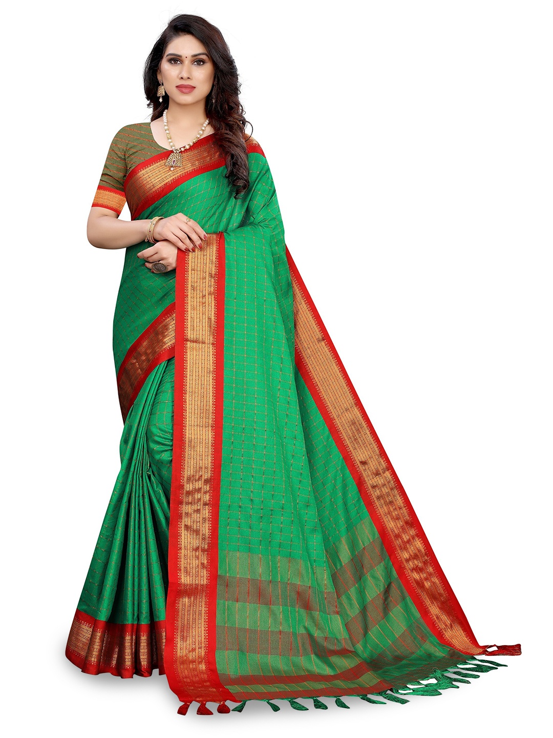 

VEDANT VASTRAM Geometric Woven Design Zari Silk Blend Uppada Saree, Green