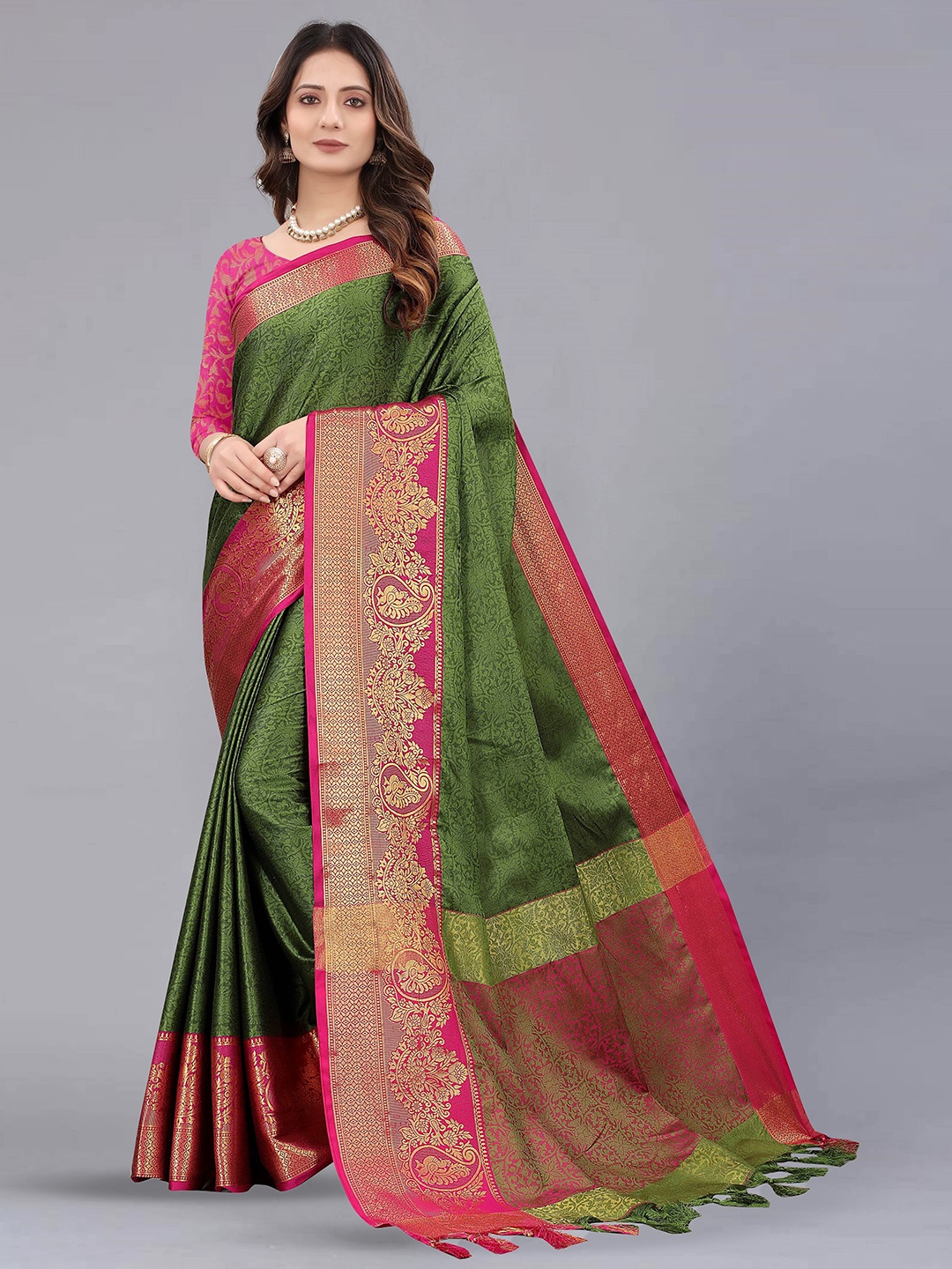 

VEDANT VASTRAM Floral Woven Design Zari Silk Cotton Banarasi Saree, Green