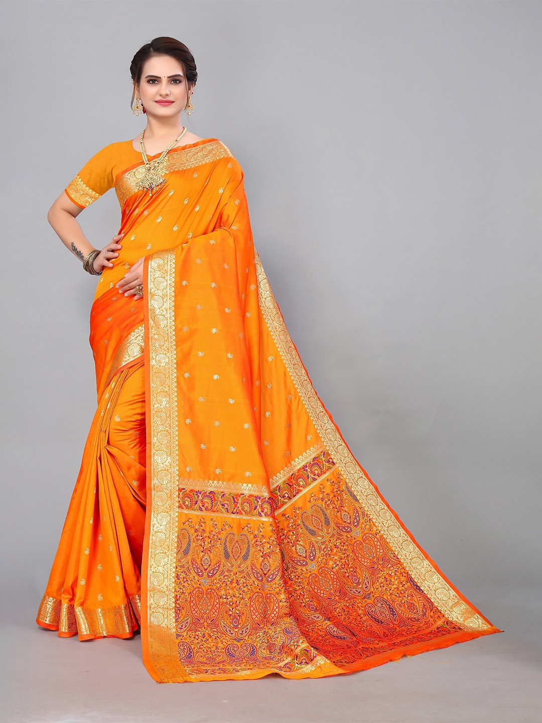 

VEDANT VASTRAM Floral Woven Design Zari Banarasi Saree, Orange