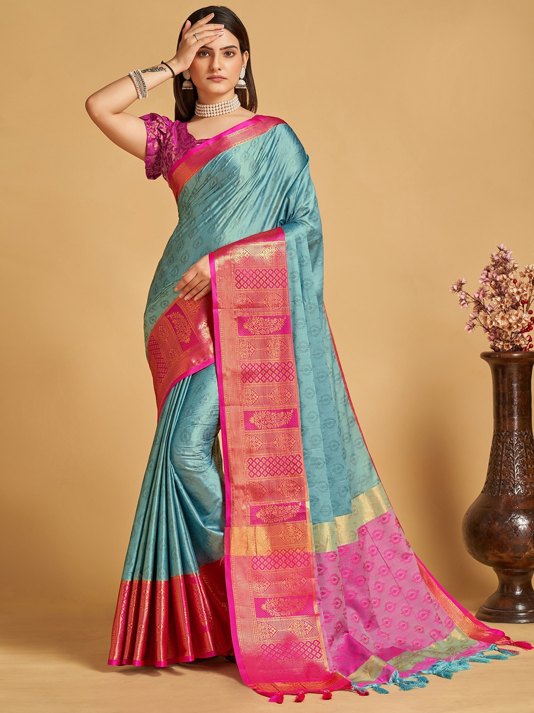 

VEDANT VASTRAM Woven Design Zari Silk Blend Designer Banarasi Saree, Turquoise blue