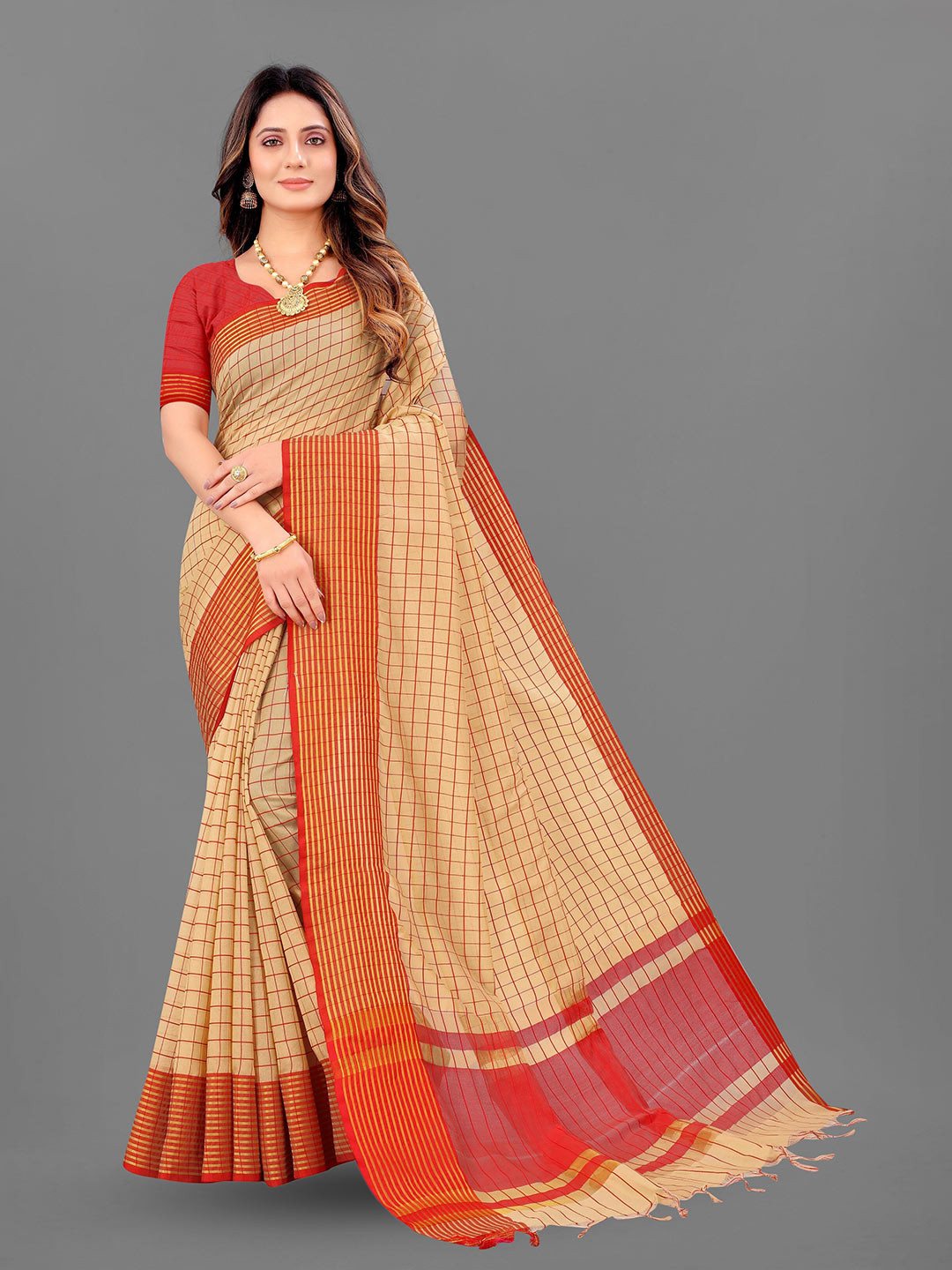 

VEDANT VASTRAM Checked Zari Bhagalpuri Designer Saree, Beige
