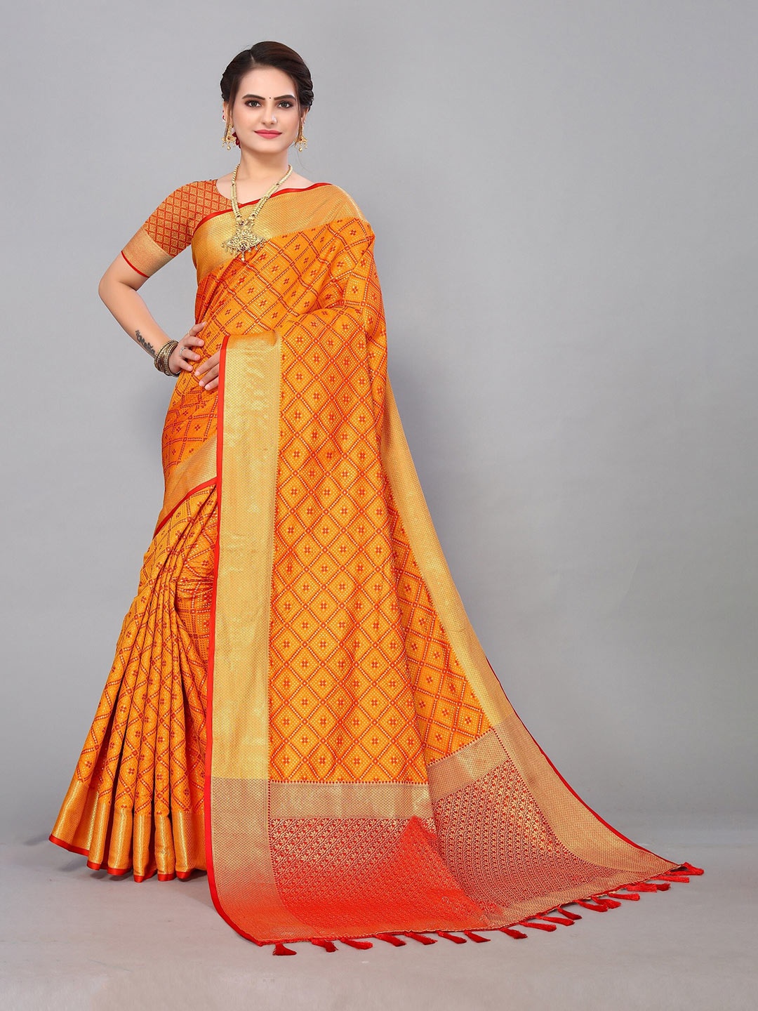 

VEDANT VASTRAM Woven Design Zari Patola Saree, Orange
