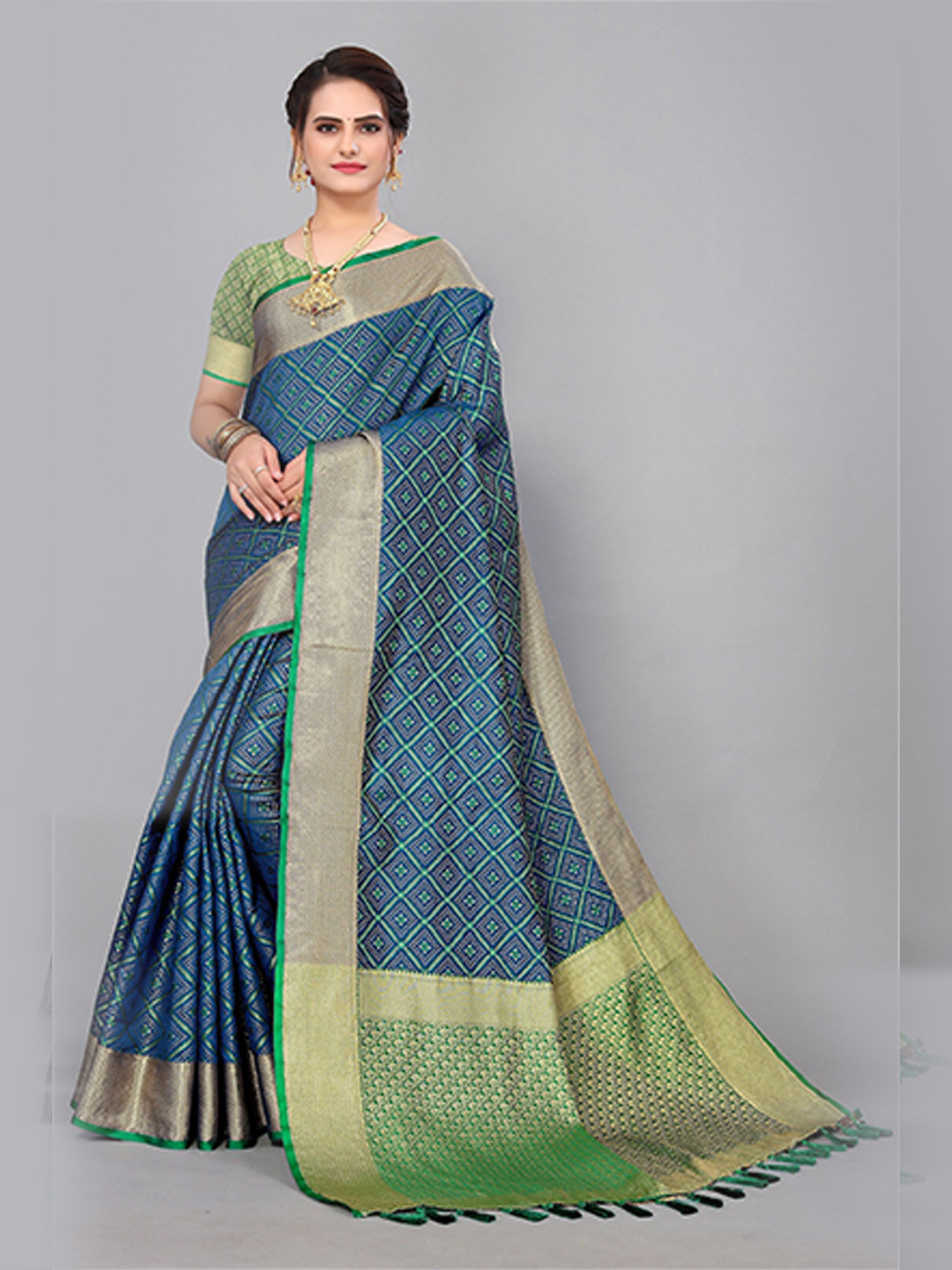 

VEDANT VASTRAM Floral Woven Design Zari Patola Saree, Teal