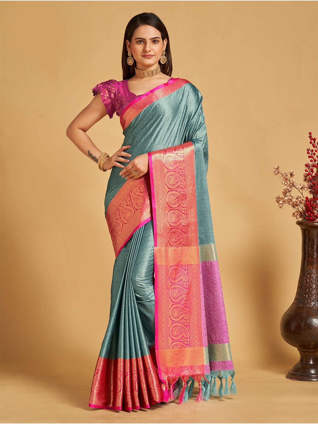 

VEDANT VASTRAM Ethnic Motifs Zari Silk Banarasi Saree, Turquoise blue