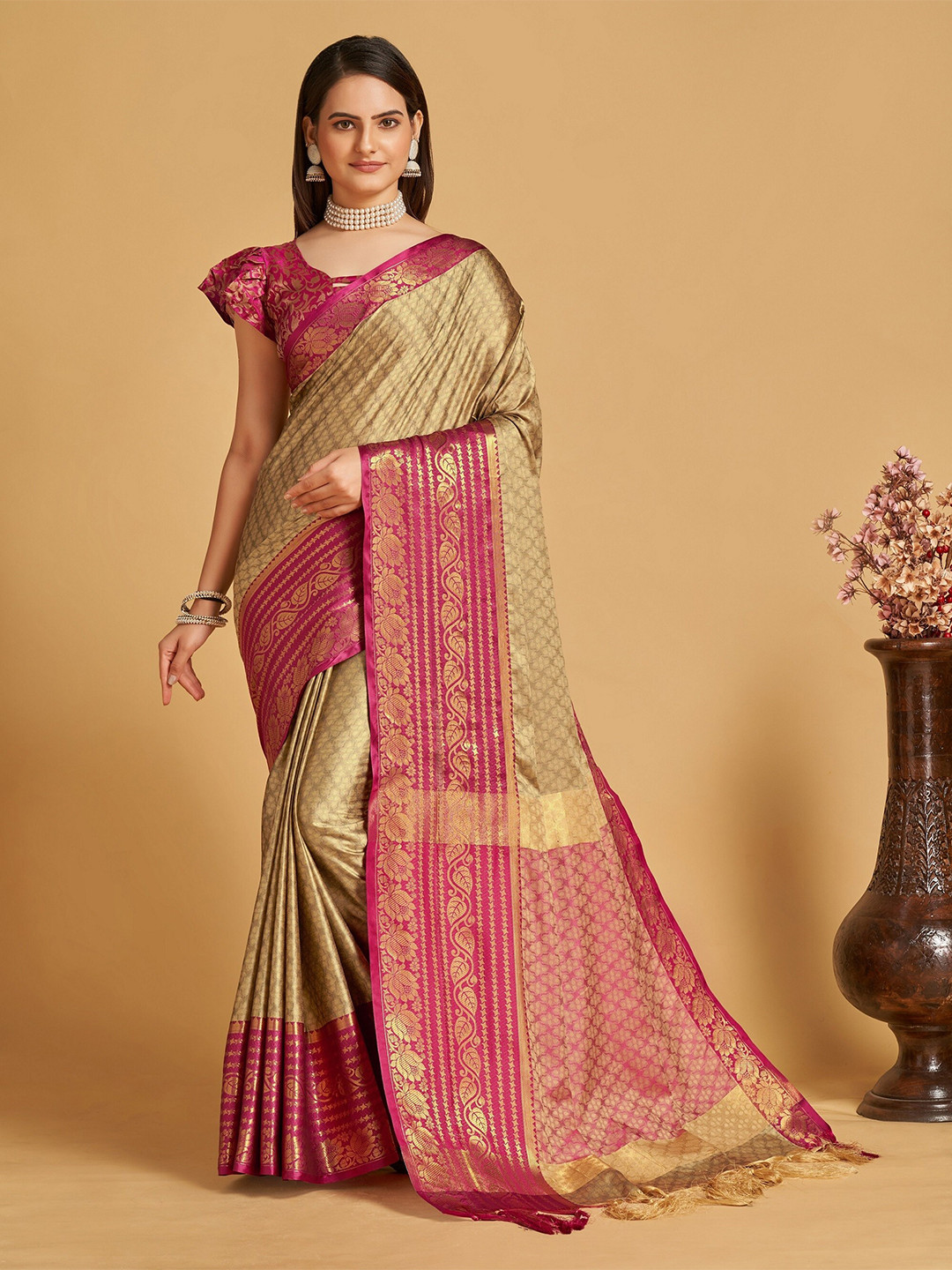 

VEDANT VASTRAM Ethnic Motifs Woven Design Zari Kanjeevaram Saree, Beige