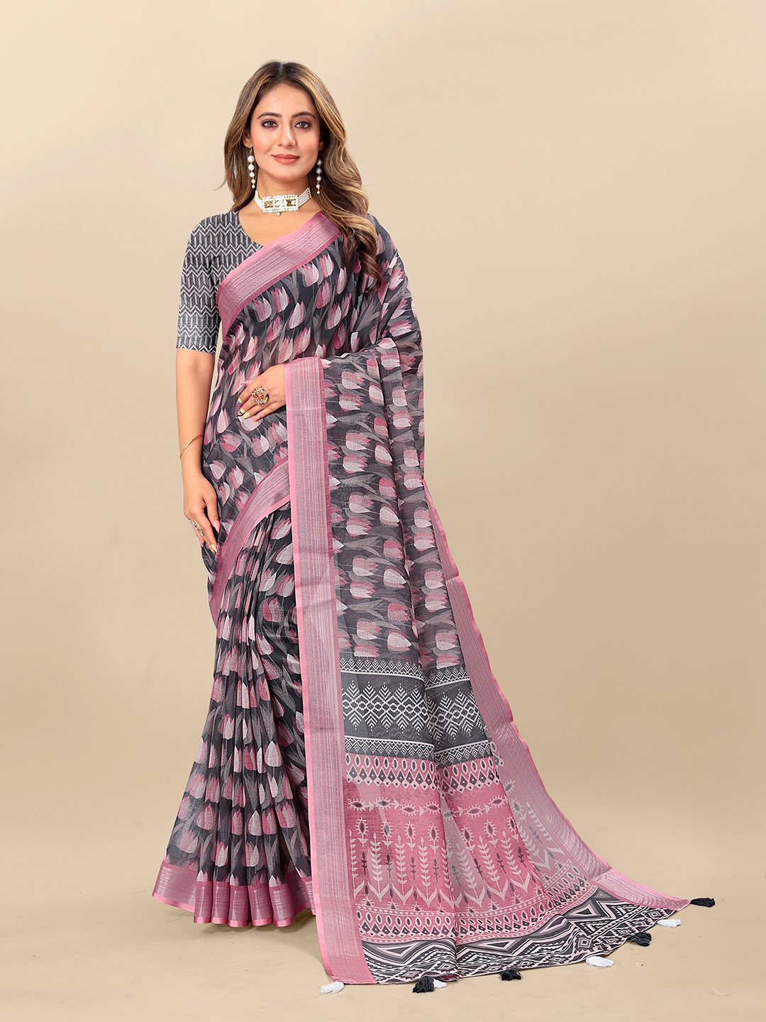 

VEDANT VASTRAM Ethnic Motifs Zari Pure Linen Saree, Grey