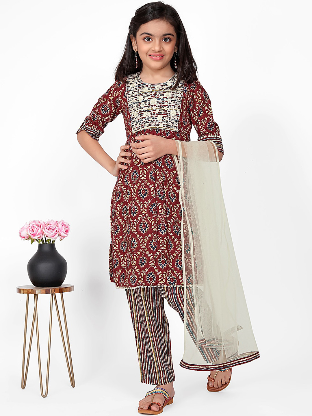 

BAESD Girls Floral Printed Straight Kurta With Palazzos & Dupatta, Brown