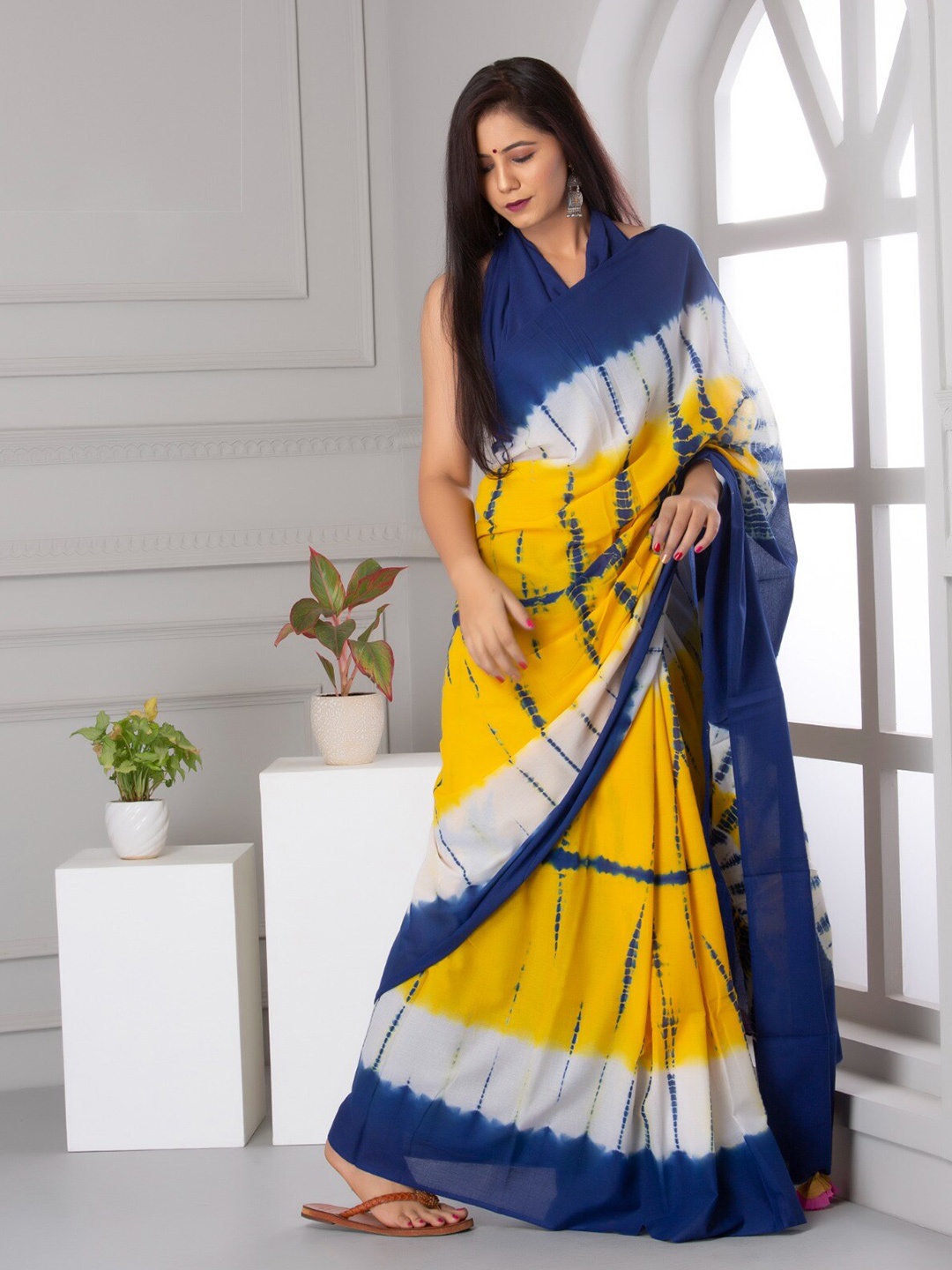 

JALTHER Tie and Dye Dyed Printed Pure Cotton Block Print Saree, Yellow