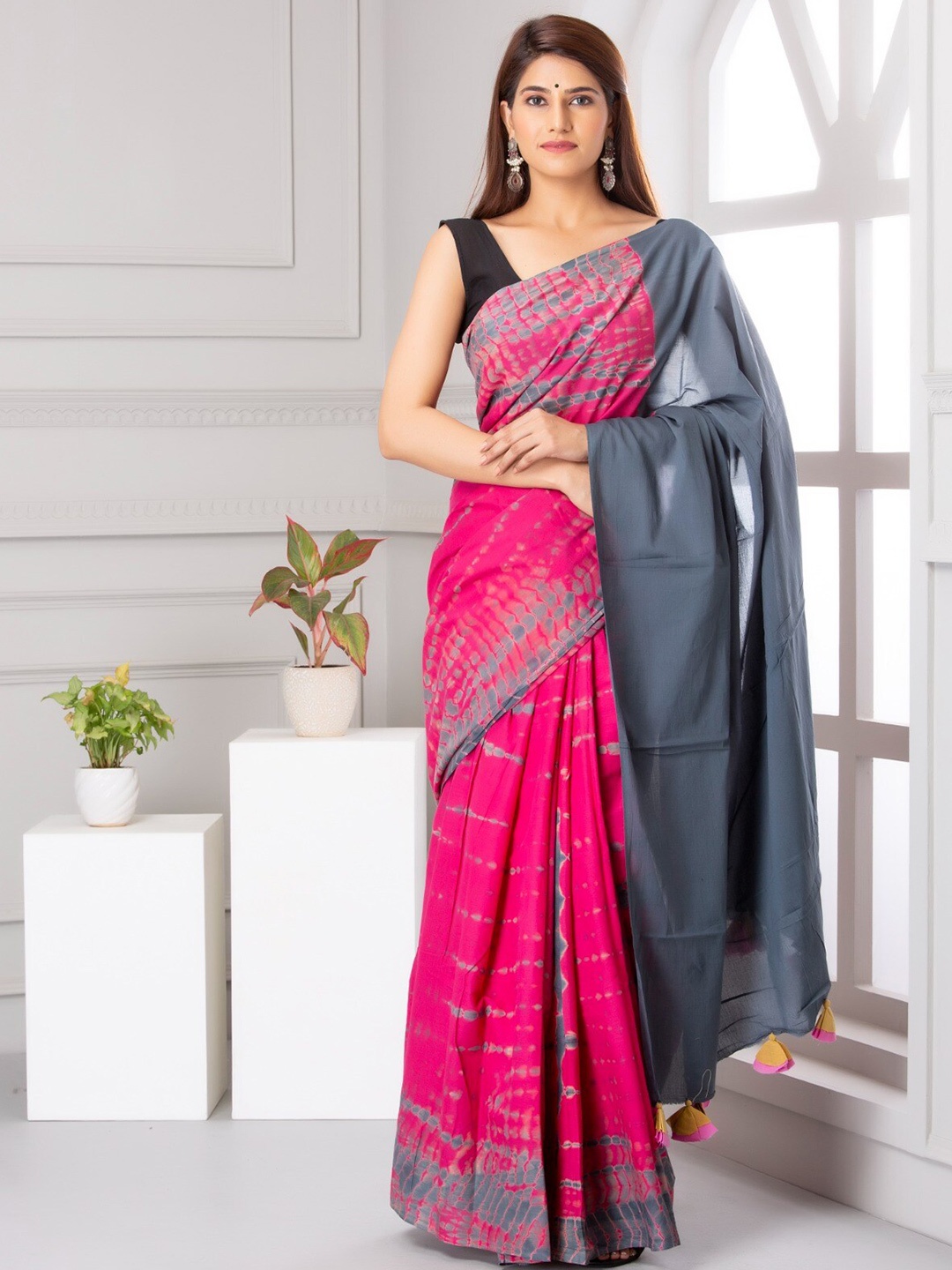 

JALTHER Tie and Dye Dyed Pure Cotton Block Print Saree, Pink
