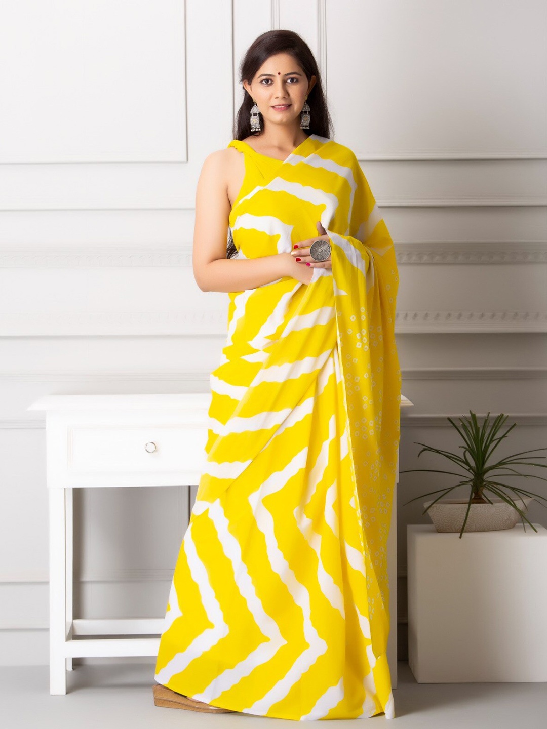 

KIAARON Tie and Dye Pure Cotton Block Print Saree, Yellow