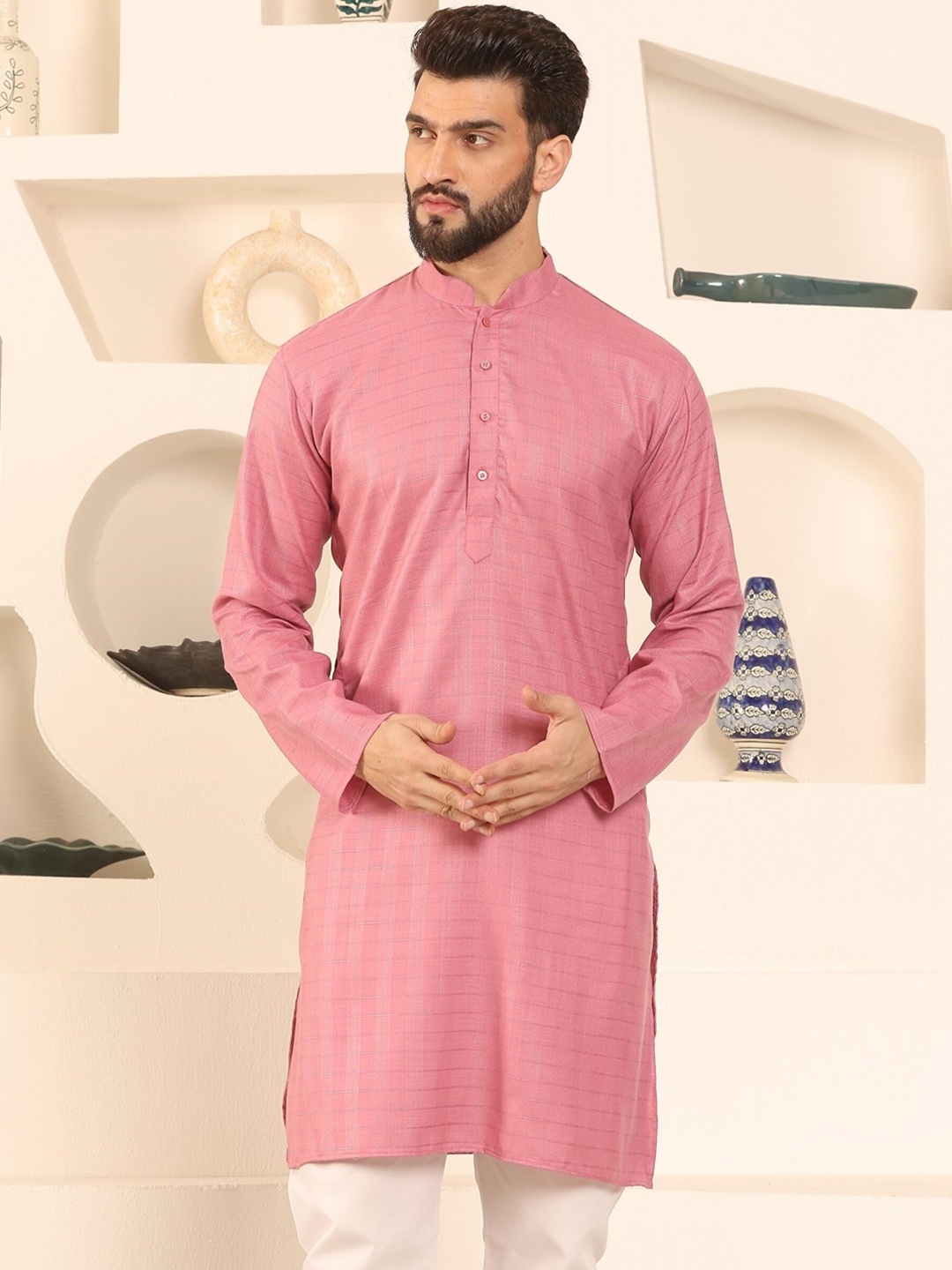 

Armaan Ethnic Striped Mandarin Collar Pure Cotton Straight Kurta, Magenta