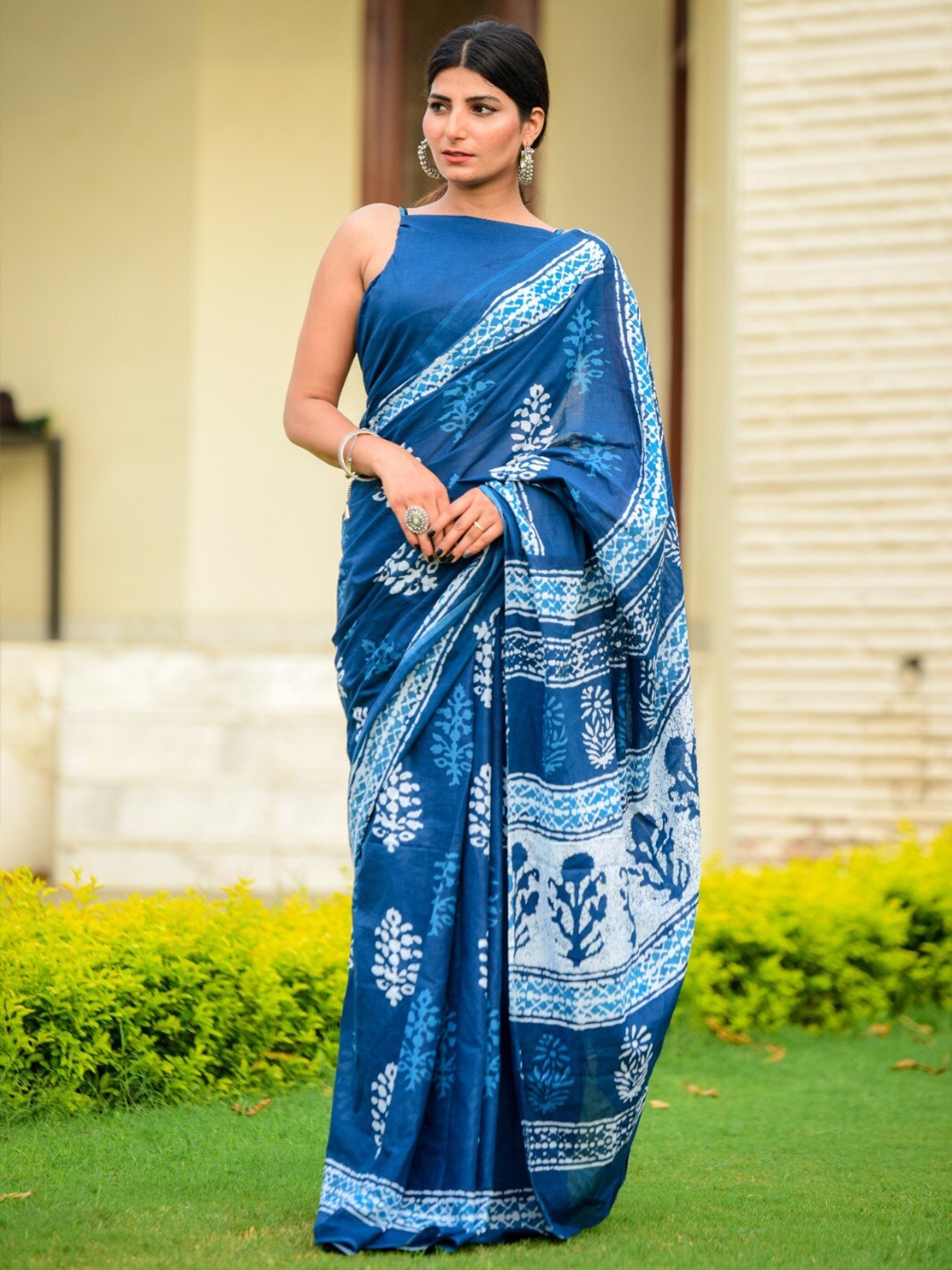 

KIAARON Batik Pure Cotton Block Print Saree, Blue