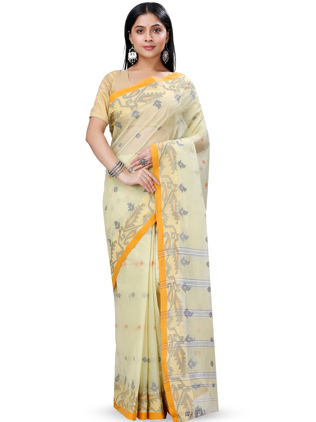 

PuJoy Ethnic Motifs Woven Design Pure Cotton Taant Saree, Cream