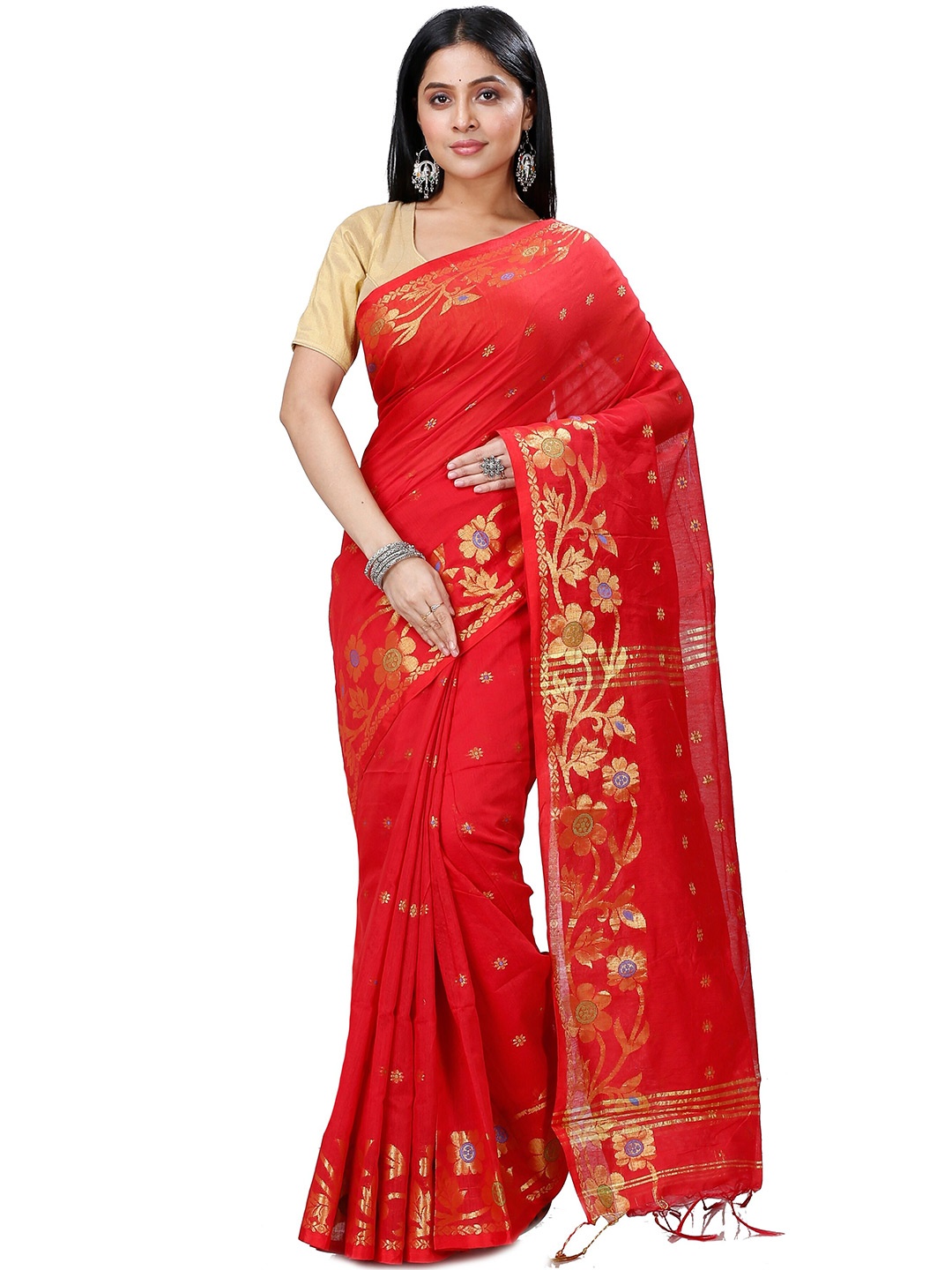 

PuJoy Floral Woven Design Zari Taant Saree, Red