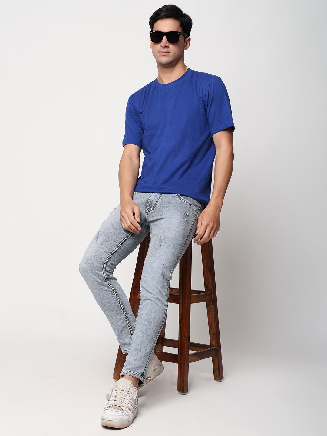 

STATUS MANTRA Round Neck Pure Cotton T-shirt, Blue