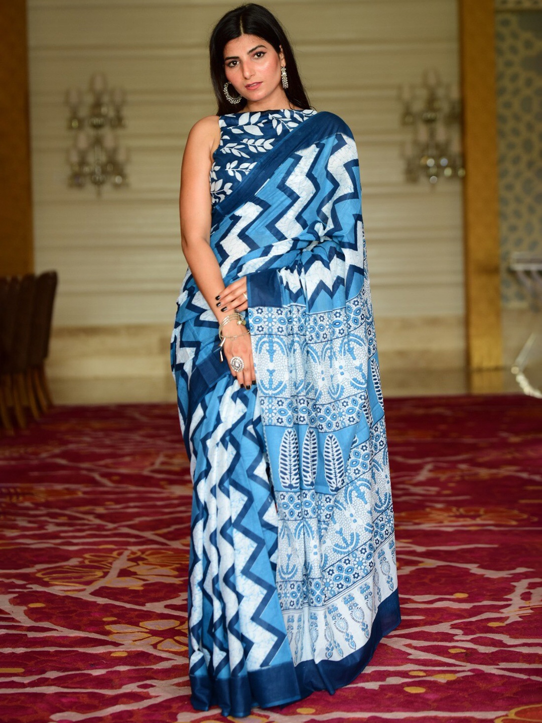 

TROPWEAR Pure Cotton Block Print Saree, Blue