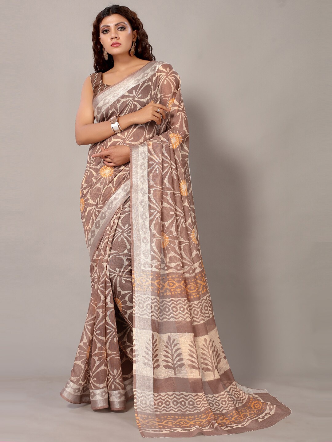 

Shaily Geometric Printed Zari Saree, Brown