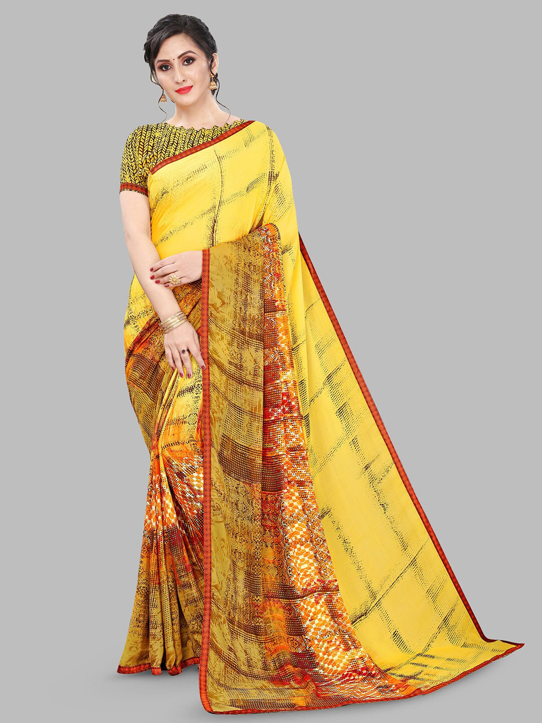 

Shaily Floral Printed Saree, Yellow