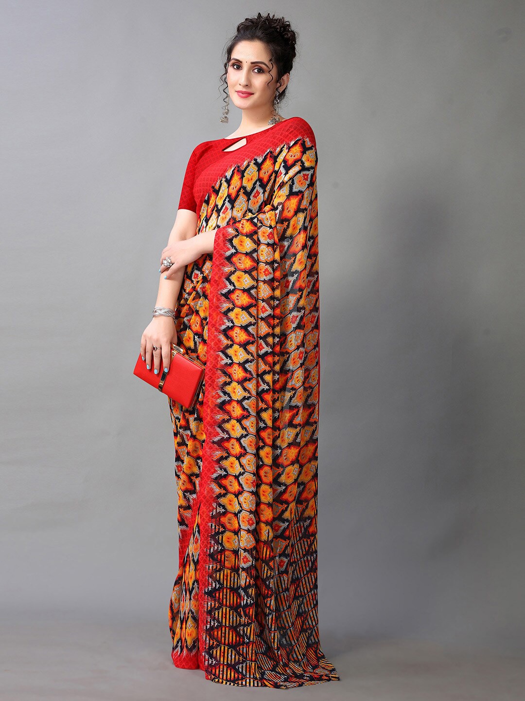 

Shaily Ethnic Motifs Saree, Red
