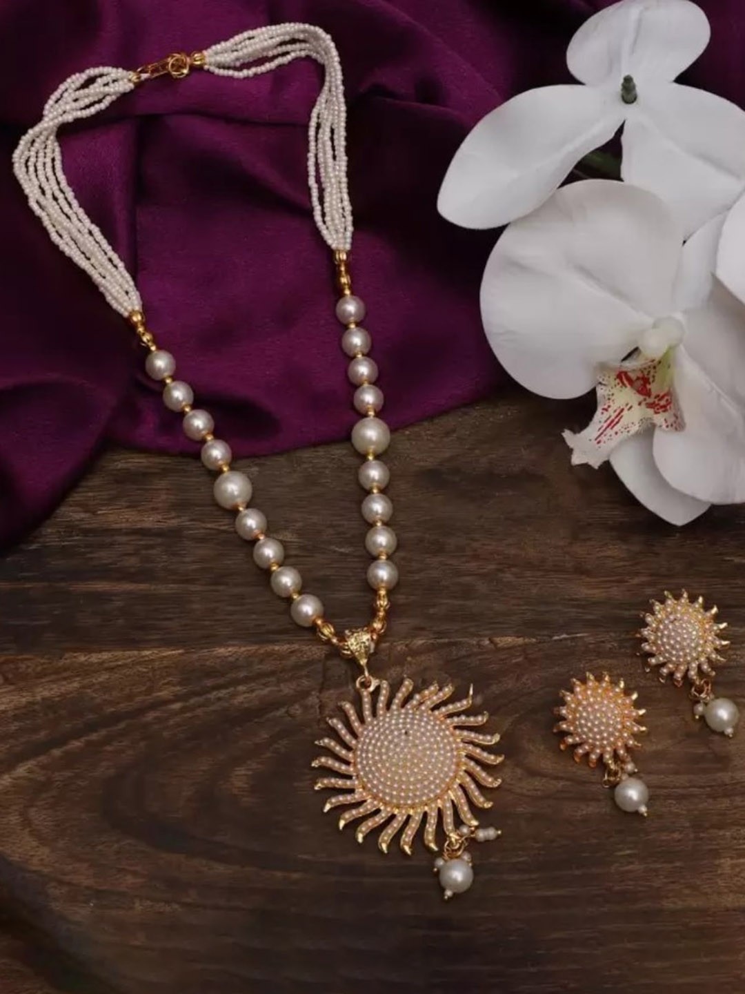 

PRASUB Gold-Plated Artificial Stones-Studded & Beads-Beaded Necklace And Earrings