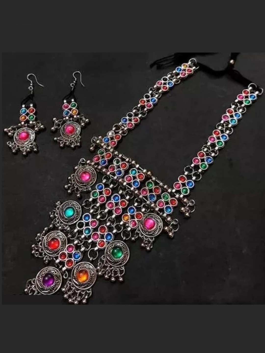 

PRASUB Silver-Plated Stones-Studded & Beaded Jewellery Set