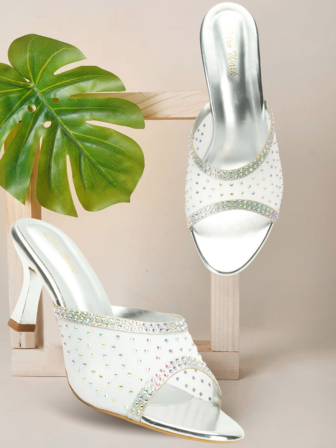 

Retro Walk Embellished Slim Heels, Silver