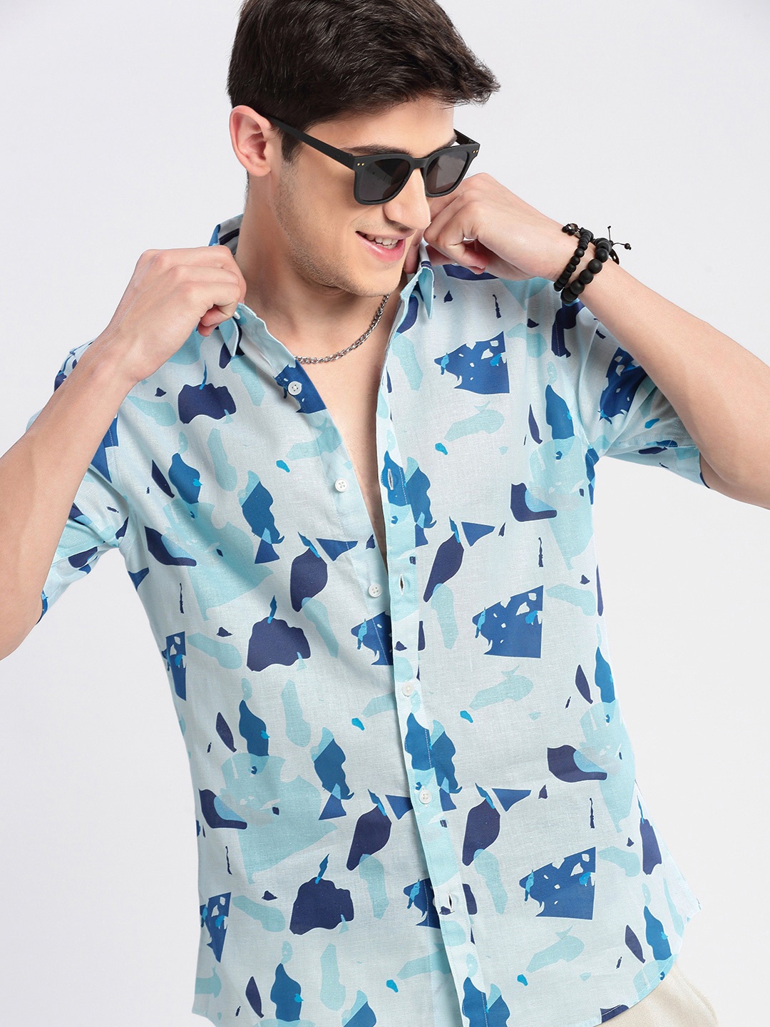 

SHOWOFF Smart Slim Fit Printed Cotton Casual Shirt, Blue