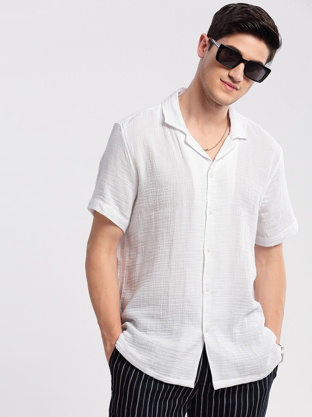 

SHOWOFF Premium Relaxed Fit Cuban Collar Seersucker Weave Cotton Casual Shirt, White