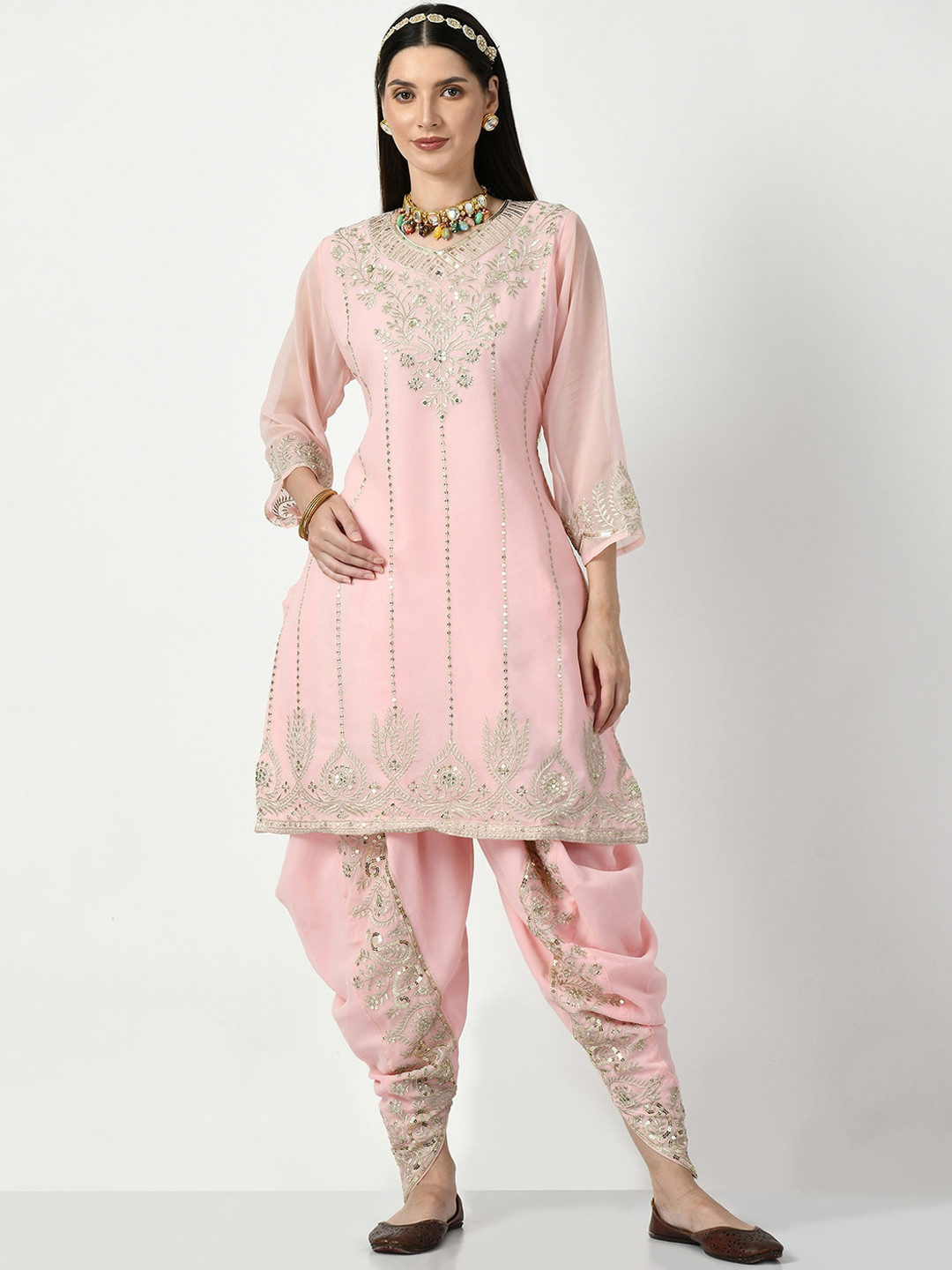 

Angroop Ethnic Motifs Embroidered Regular Sequinned Kurta With Patiala & Dupatta, Pink