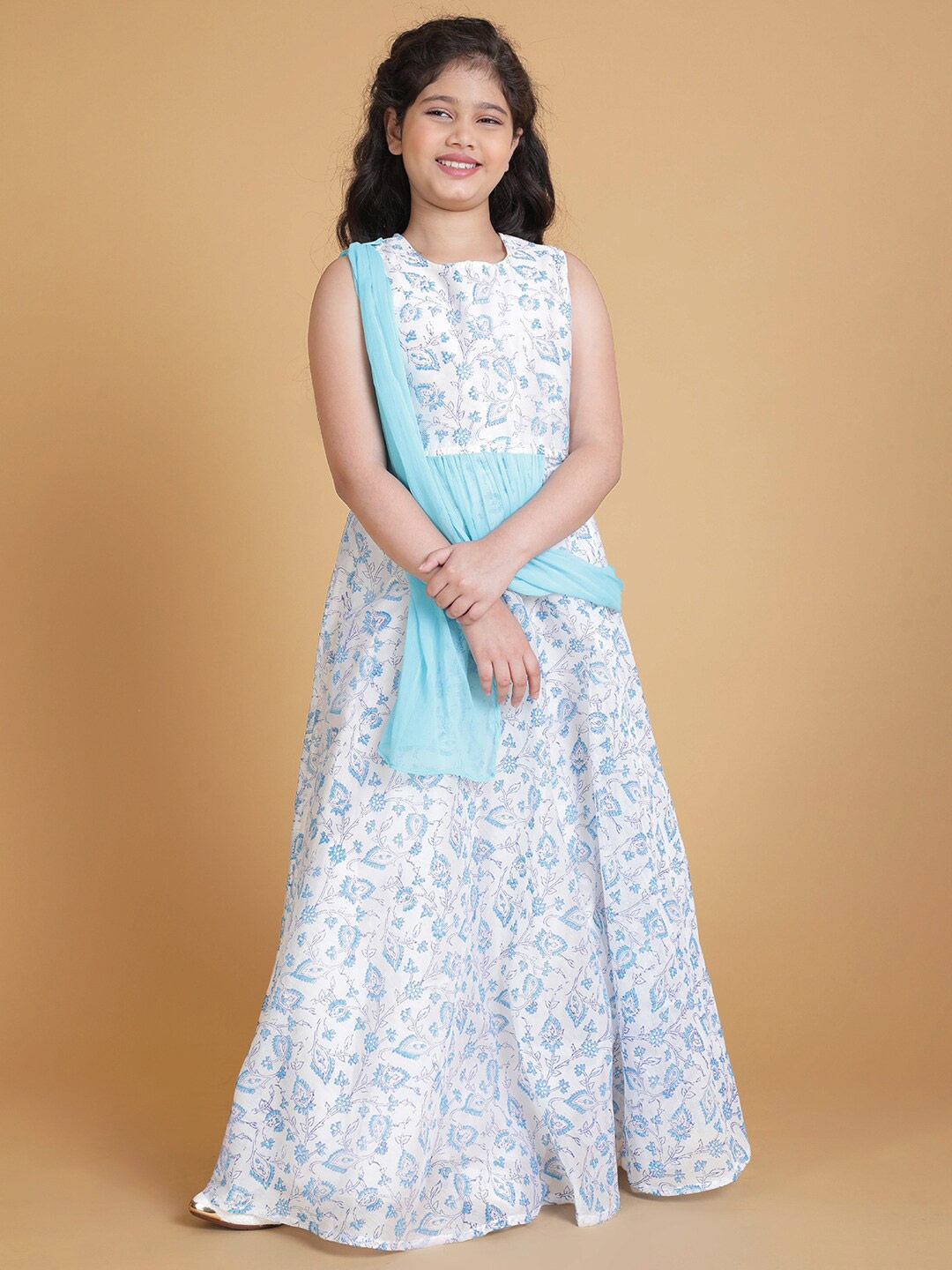 

Aks Kids Girls Floral Printed Ready to Wear Lehenga & Blouse With Dupatta, Blue