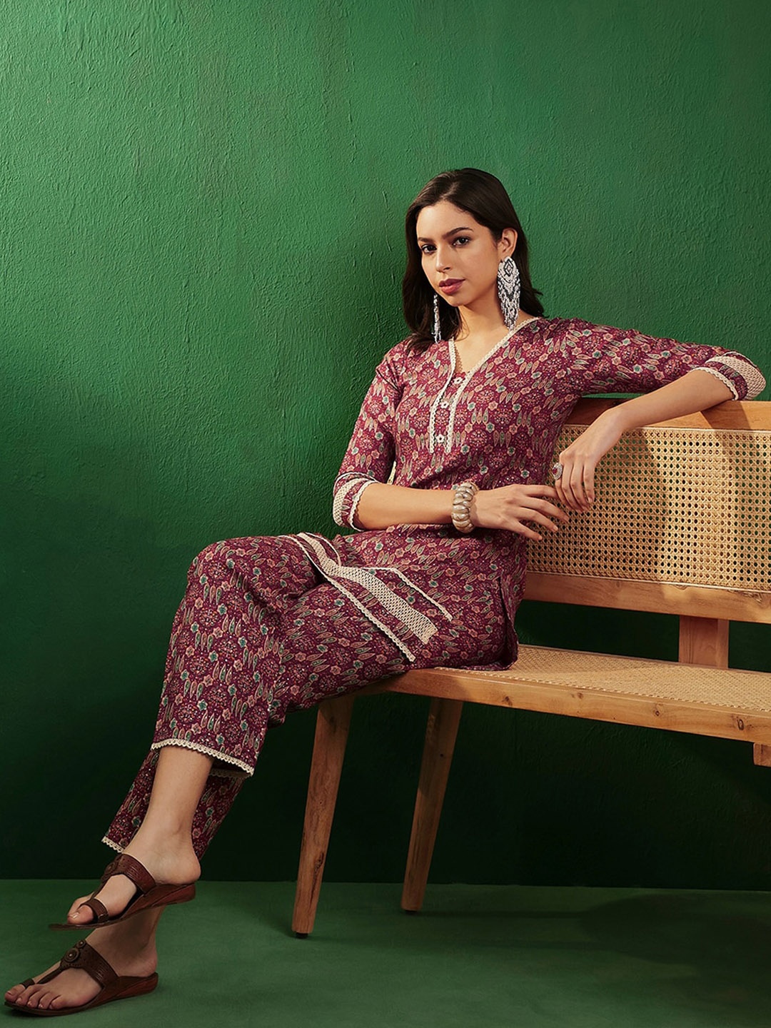

Sangria Maroon Floral Printed Tunic With Trousers