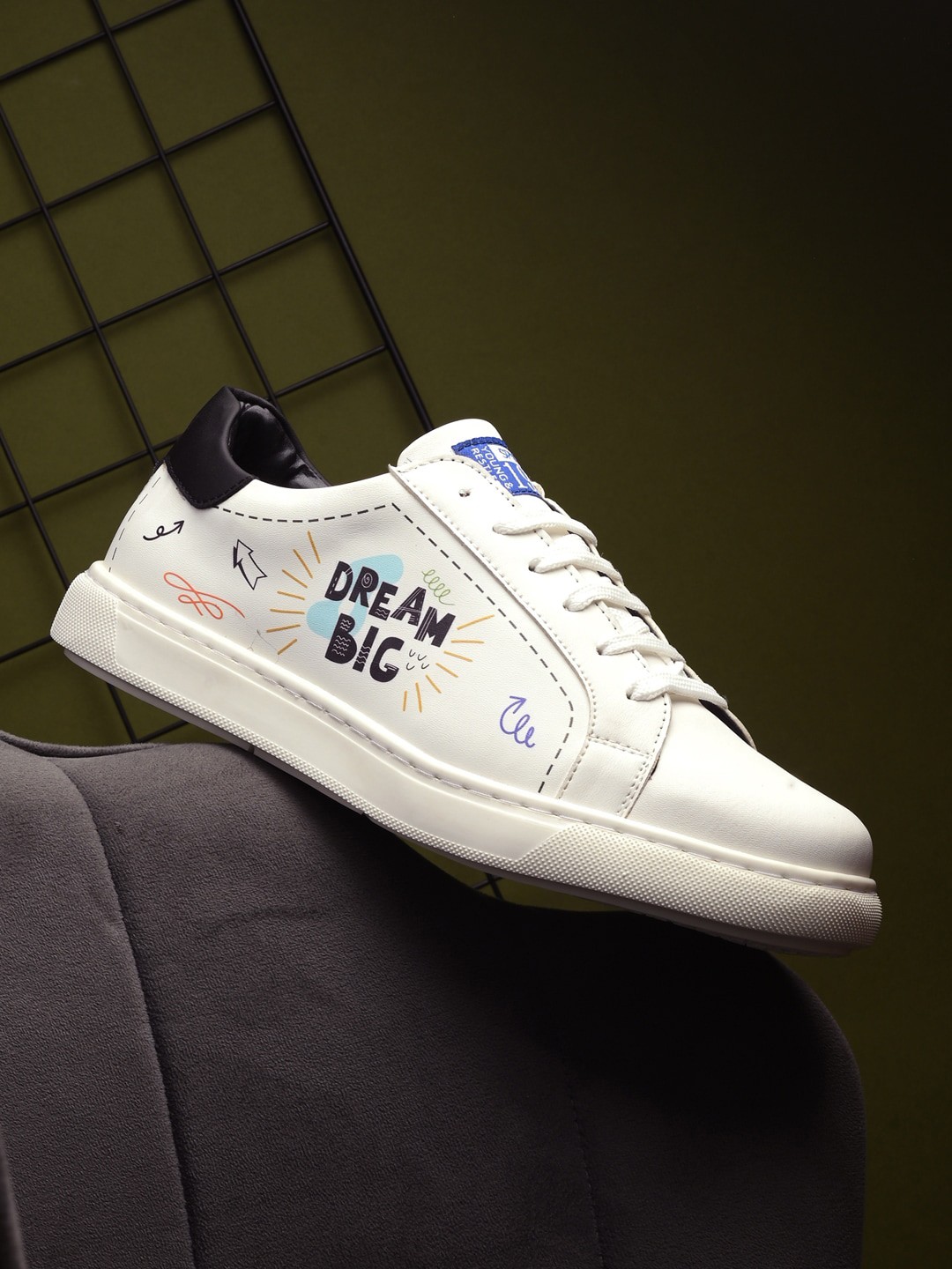 

SPYKAR Men Printed Comfort Insole Sneakers, White
