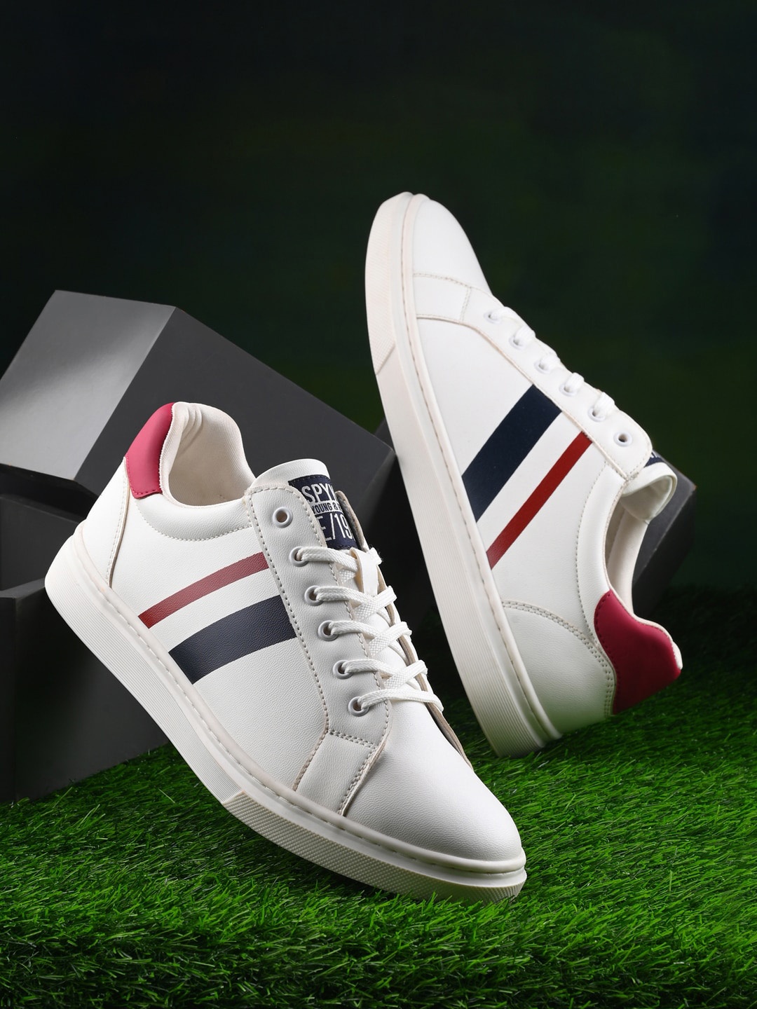 

SPYKAR Men Round Toe Sneakers, White