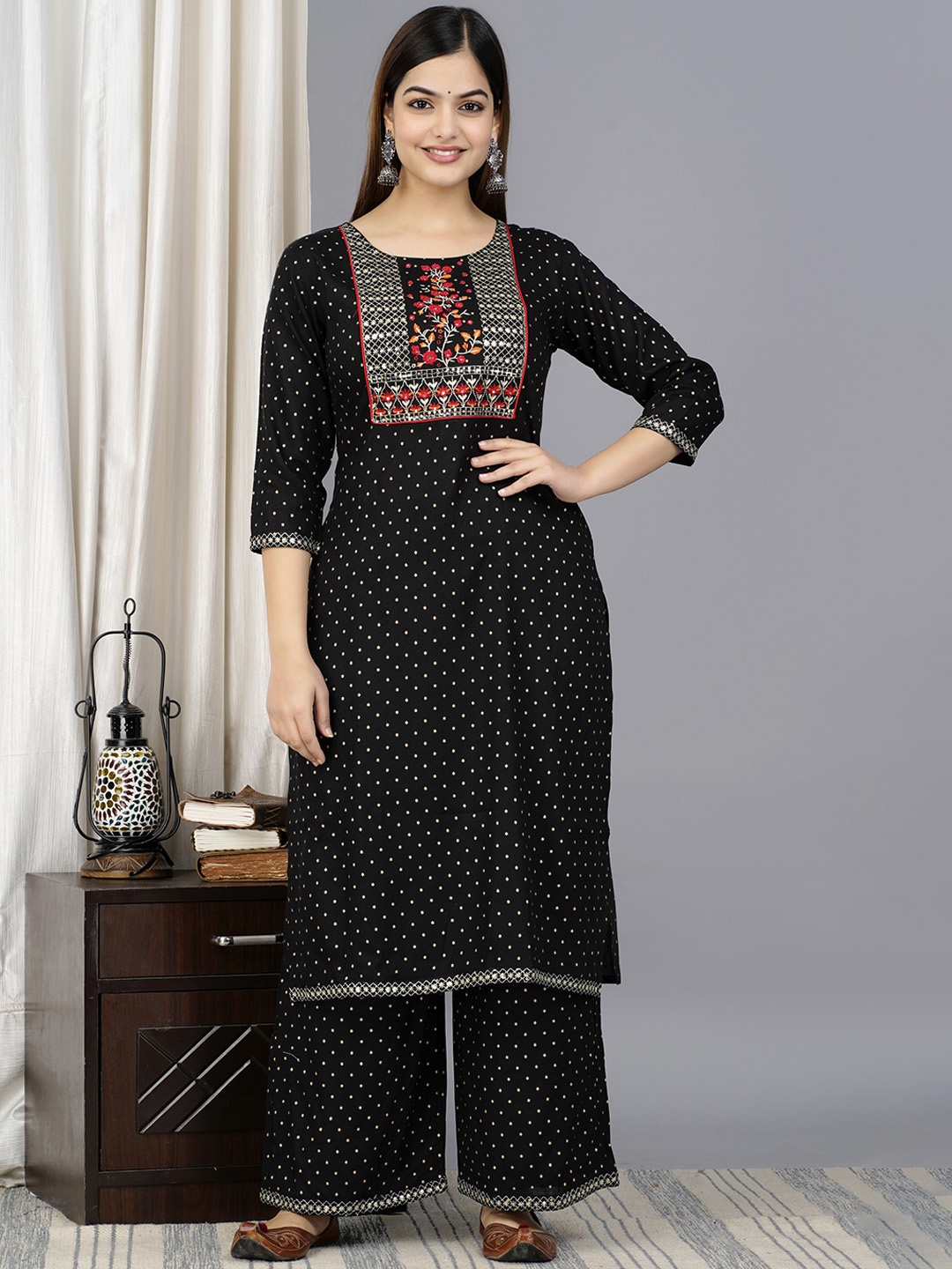 

ANJAYA Floral Embroidered Thread Work Regular Round Neck Straight Kurta with Palazzos, Black