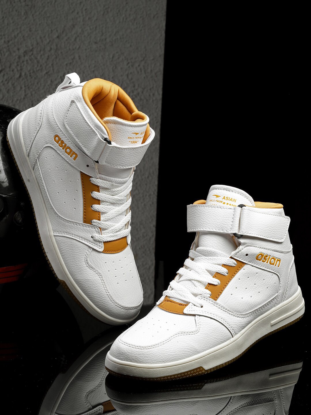 

ASIAN Men Perforations Memory Foam Insole Mid Top Sneakers, Cream