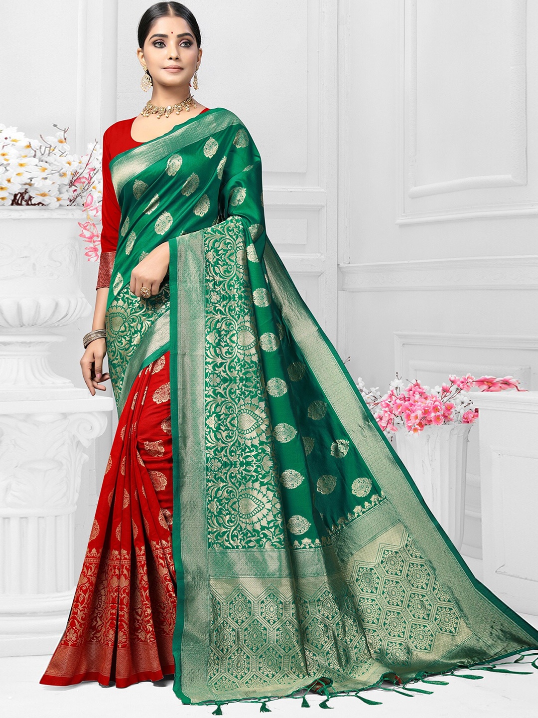 

VEDANT VASTRAM Ethnic Motifs Woven Design Zari Banarasi Saree, Green