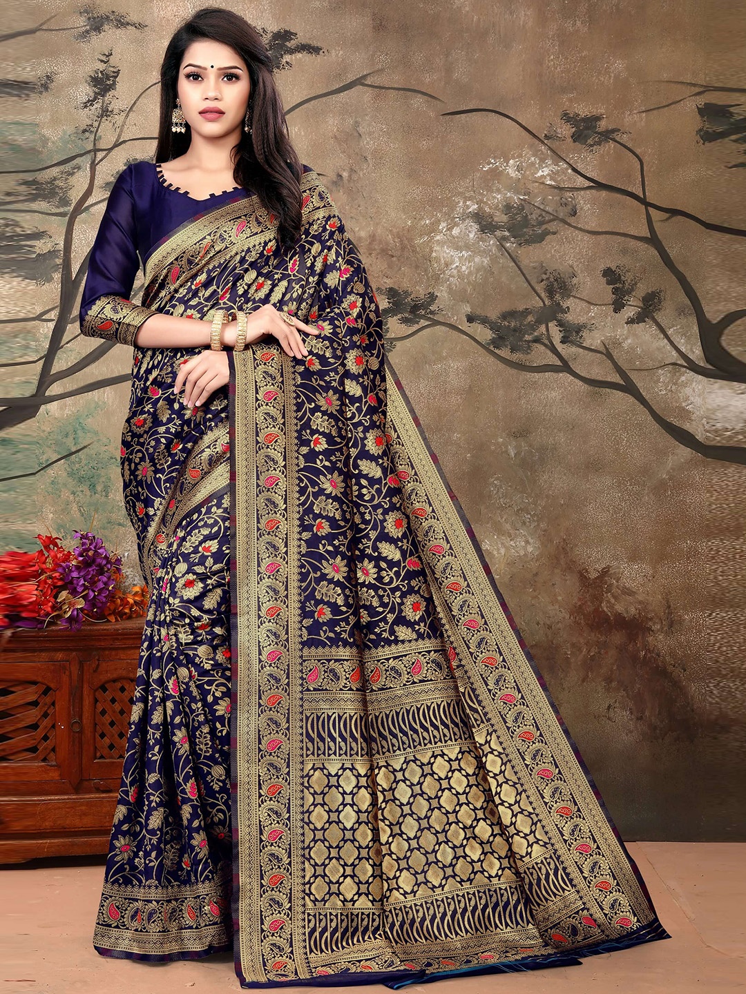 

VEDANT VASTRAM Woven Design Zari Banarasi Saree, Navy blue