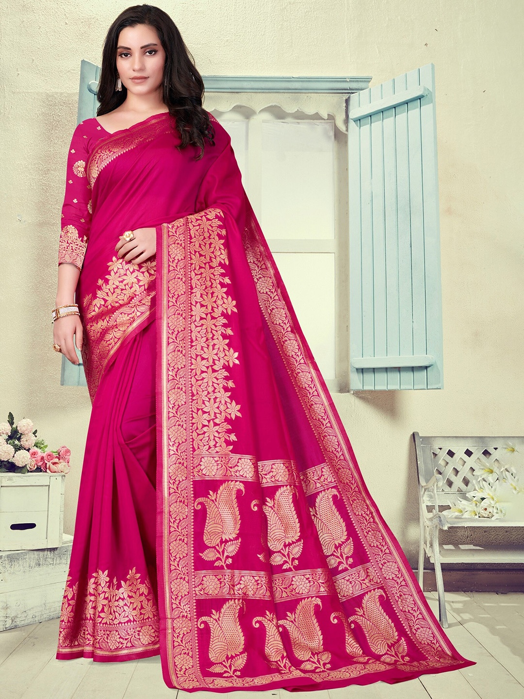 

VEDANT VASTRAM Floral Woven Design Zari Banarasi Saree, Pink