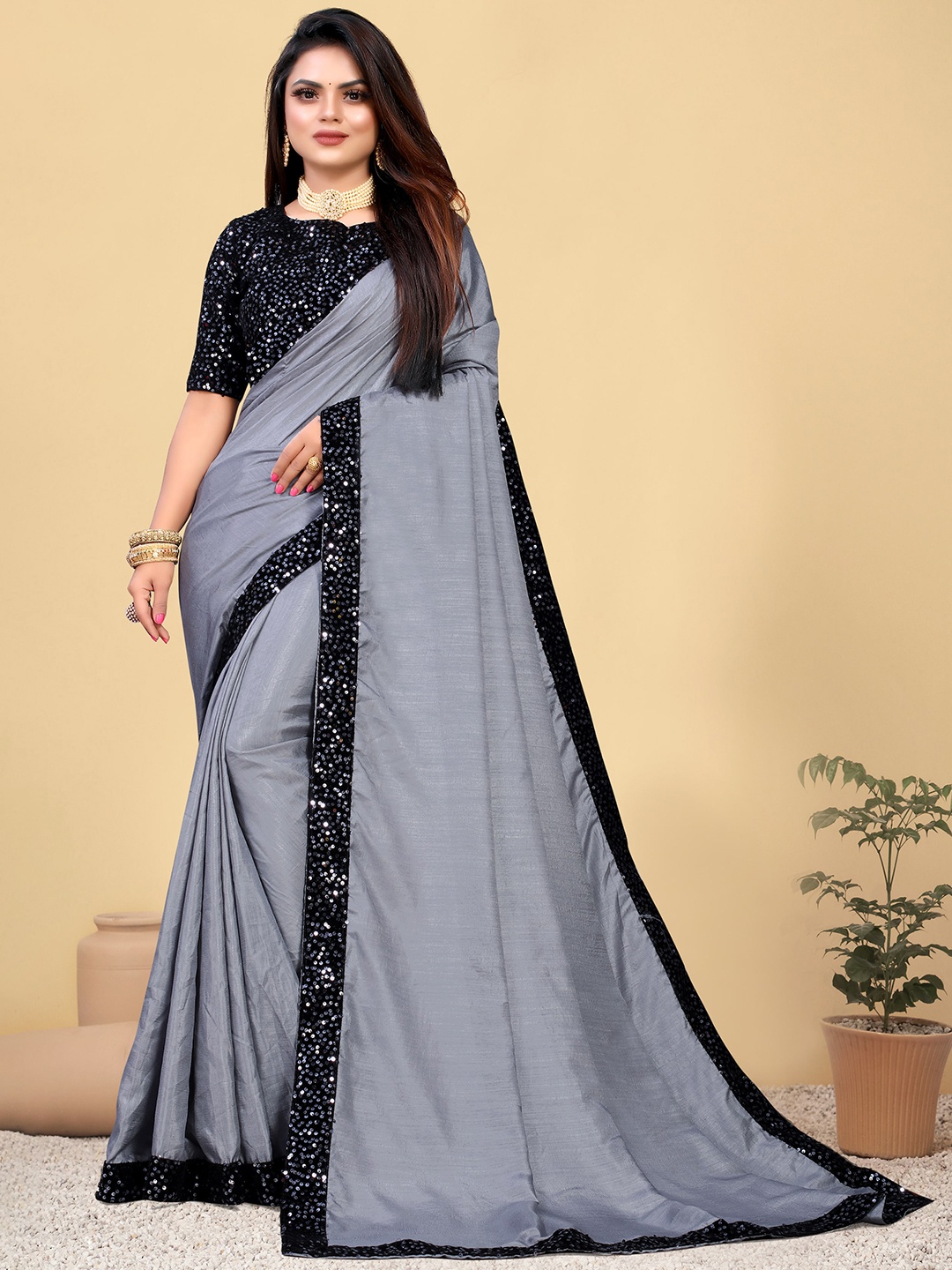 

VEDANT VASTRAM Sequence work Saree, Grey