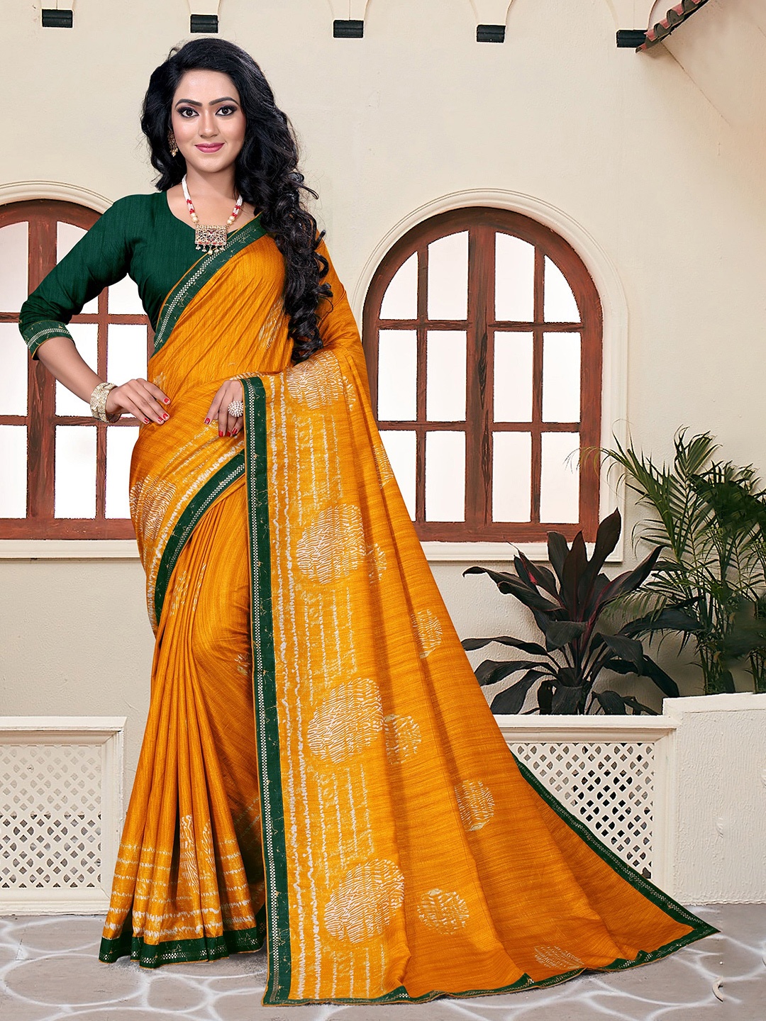 

VEDANT VASTRAM Pure Georgette Designer Printed Saree, Yellow