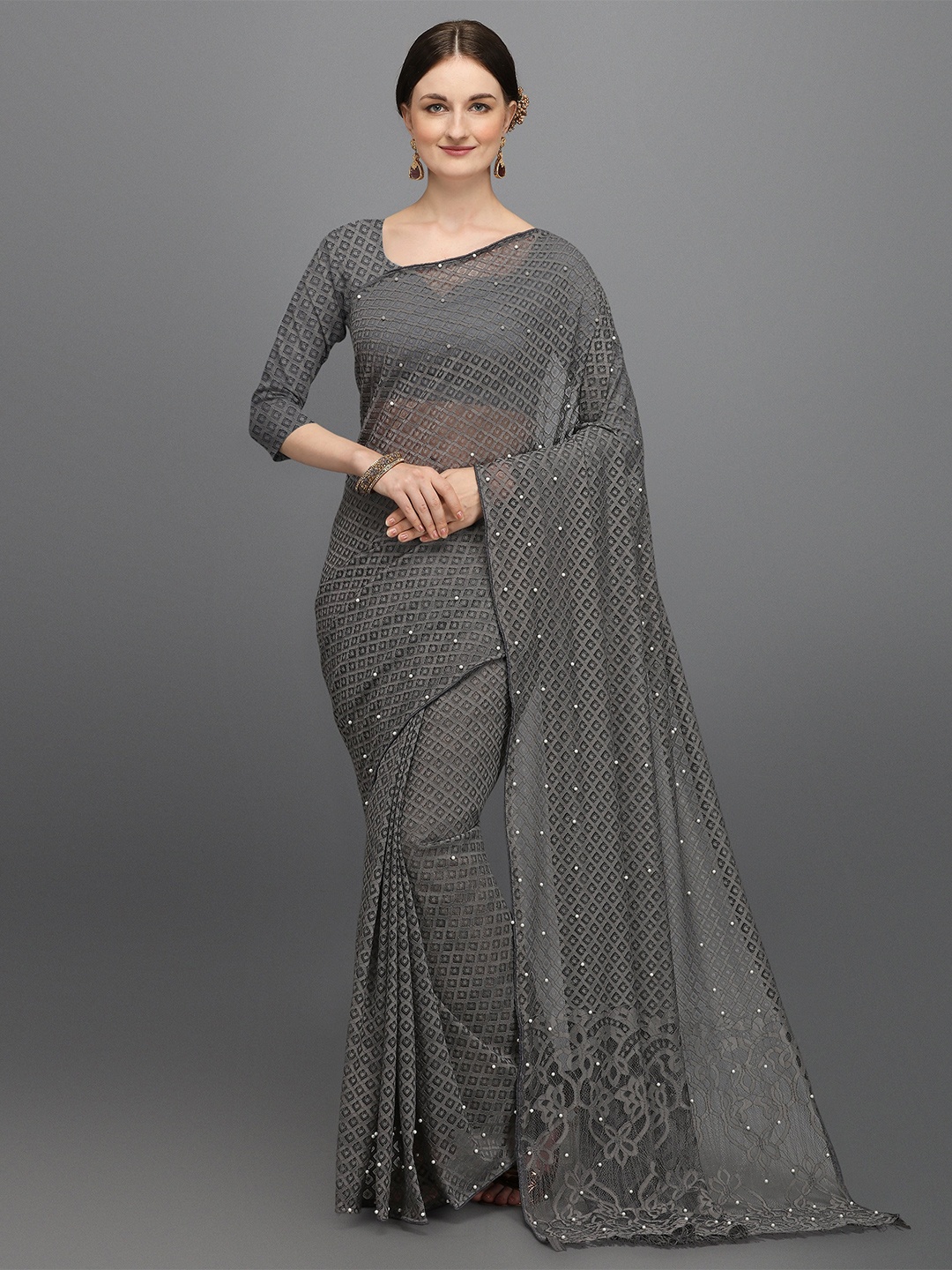 

VEDANT VASTRAM Jacquard Beads and Stones Net Saree, Grey