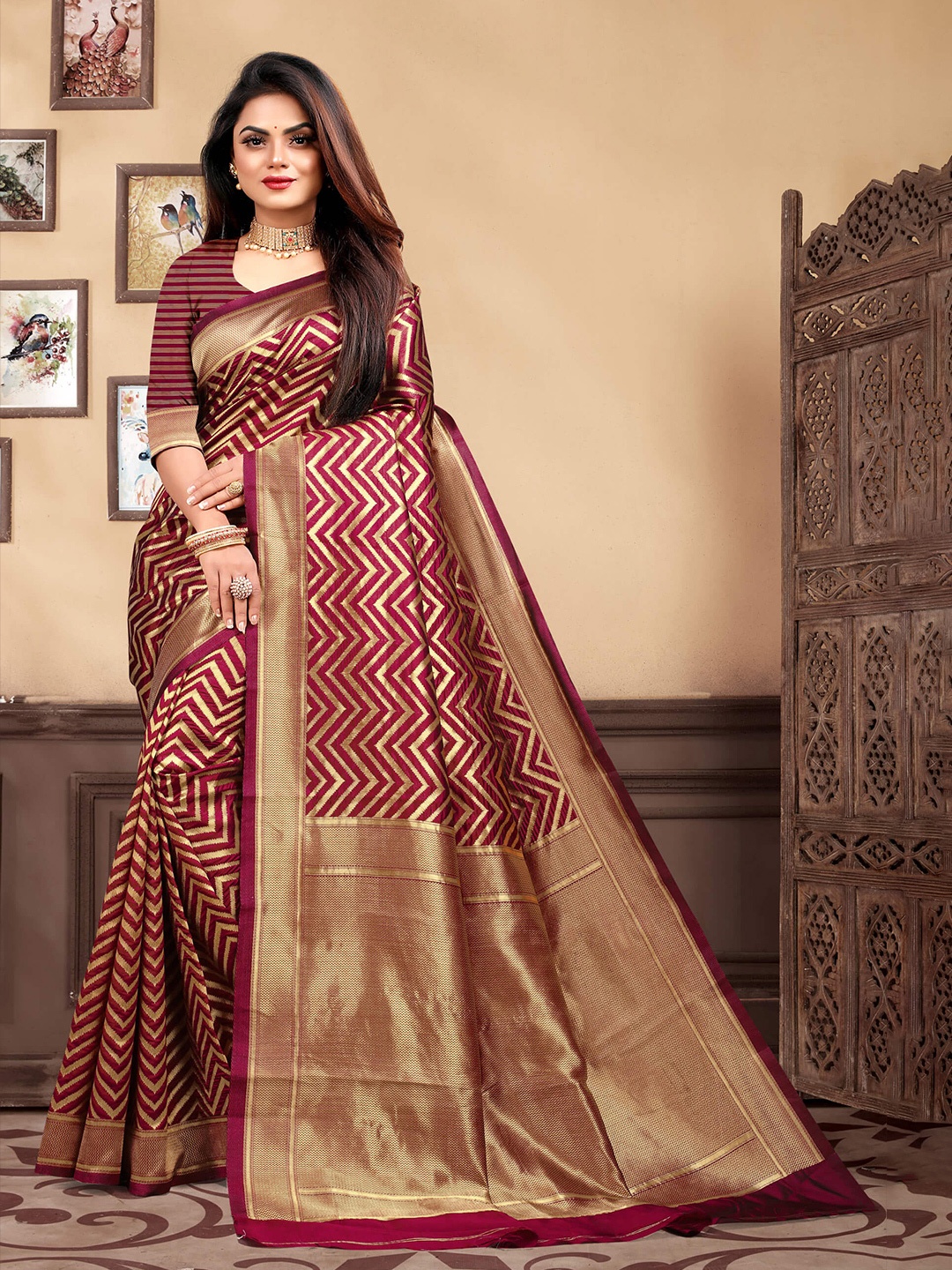 

VEDANT VASTRAM Woven Design Zari Silk Banarasi Saree, Maroon